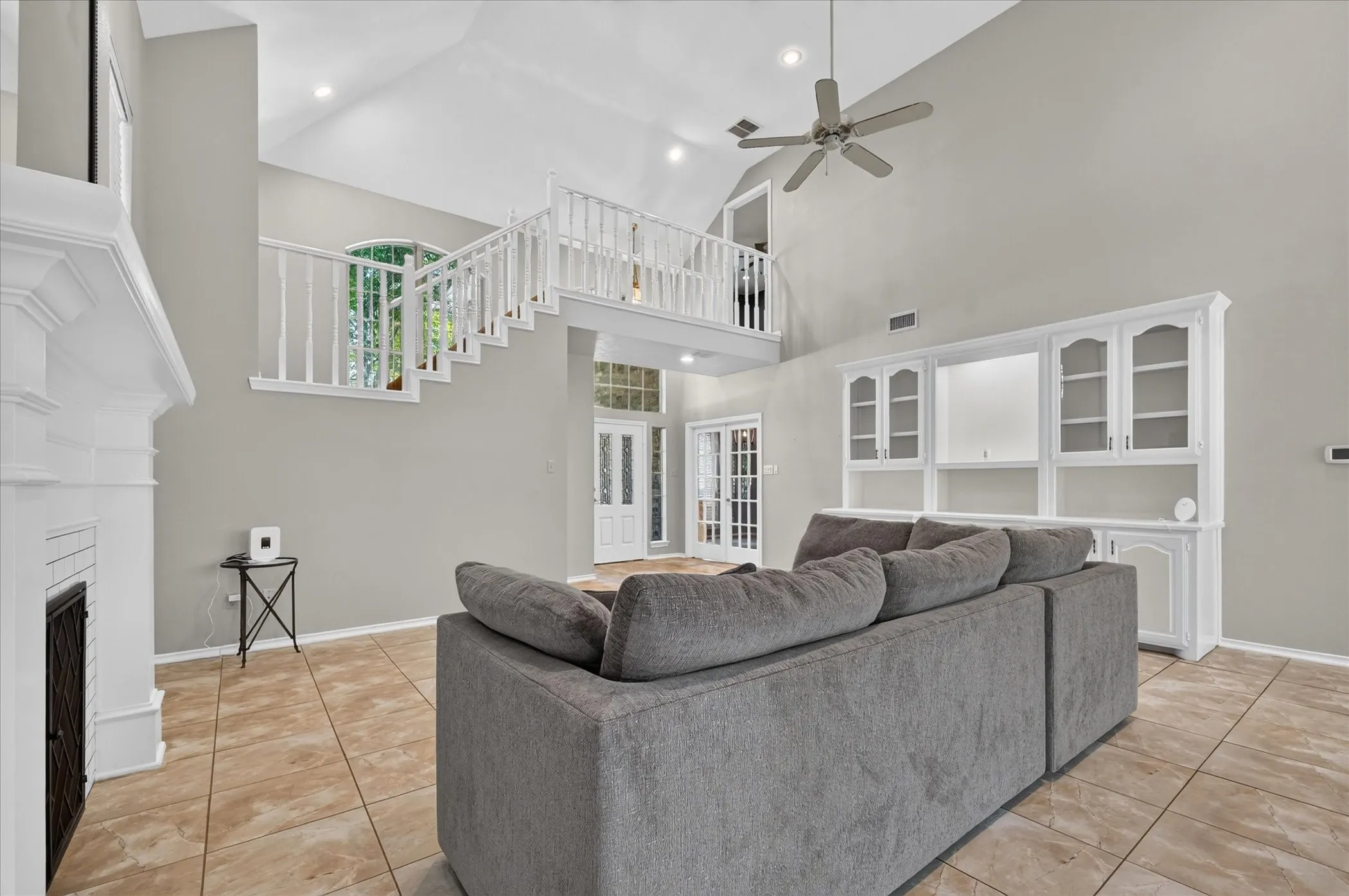 Single Family Residence For Sale in Rockwall County , 106 Sceptre Drive, Rockwall, Texas 75032, 4 Bedroom, 3 Bathroom, 2 Garage spaces, 2,785 Sqft, built in 1988, mls#21348205, Real Estate Agent in Rockwall, Homes For Sale in Rockwall county, Homes For Sale in Rockwall, Realtor in Rockwall Texas, Real Estate Brokerage Independent Realty Texas, Luminita Cordes Realtor