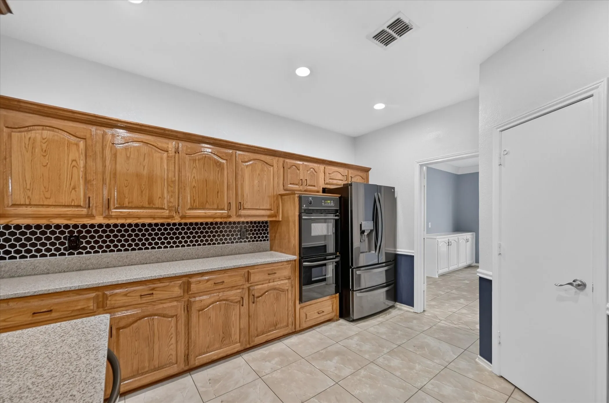 Single Family Residence For Sale in Rockwall County , 106 Sceptre Drive, Rockwall, Texas 75032, 4 Bedroom, 3 Bathroom, 2 Garage spaces, 2,785 Sqft, built in 1988, mls#21348205, Real Estate Agent in Rockwall, Homes For Sale in Rockwall county, Homes For Sale in Rockwall, Realtor in Rockwall Texas, Real Estate Brokerage Independent Realty Texas, Luminita Cordes Realtor
