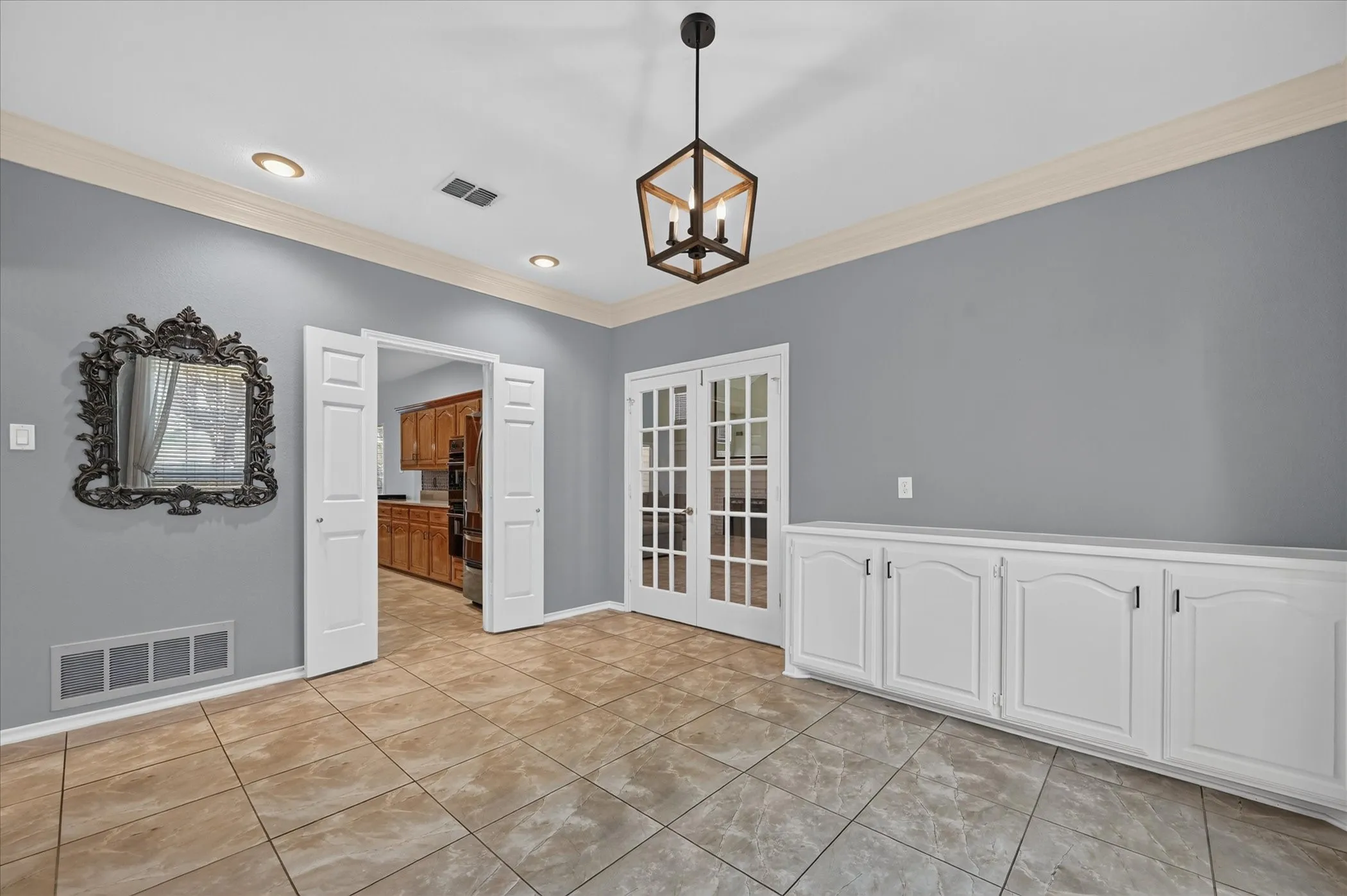 Single Family Residence For Sale in Rockwall County , 106 Sceptre Drive, Rockwall, Texas 75032, 4 Bedroom, 3 Bathroom, 2 Garage spaces, 2,785 Sqft, built in 1988, mls#21348205, Real Estate Agent in Rockwall, Homes For Sale in Rockwall county, Homes For Sale in Rockwall, Realtor in Rockwall Texas, Real Estate Brokerage Independent Realty Texas, Luminita Cordes Realtor