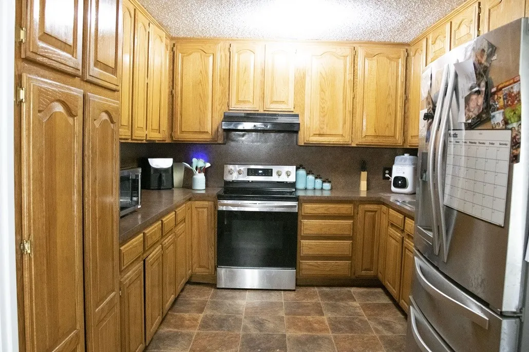 Single Family Residence For Sale in Limestone County , 214 Red Bird Lane, Mexia, Texas 76667, 3 Bedrooms, 2 Bathrooms, Garage spaces, 1,383 Sqft, built in 1969, Price $149,900, mls#21345718, Real Estate Agent in Mexia, Homes For Sale in Limestone county, Homes For Sale in Mexia, Realtor in Mexia Texas, Real Estate Brokerage Independent Realty Texas, Luminita Cordes Realtor