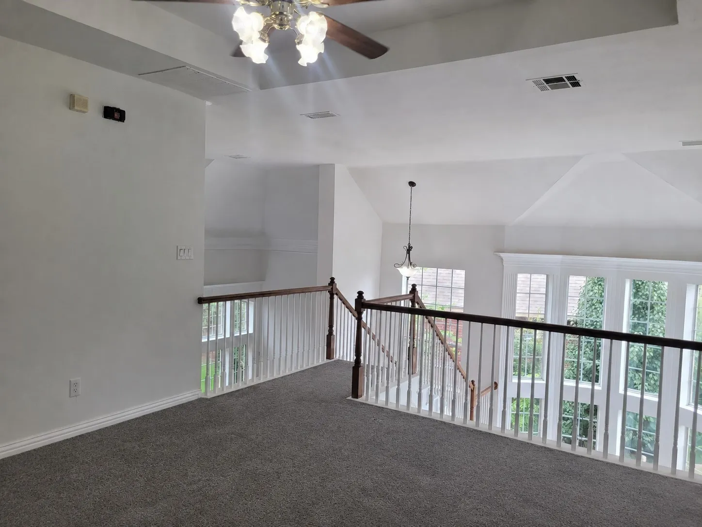 Single Family Residence For Sale in Dallas County , 4509 Brittany Drive, Rowlett, Texas 75088, 5 Bedroom, 4 Bathroom, 2 Garage spaces, 3,623 Sqft, built in 1999, mls#21348245, Real Estate Agent in Rowlett, Homes For Sale in Dallas county, Homes For Sale in Rowlett, Realtor in Rowlett Texas, Real Estate Brokerage Independent Realty Texas, Luminita Cordes Realtor