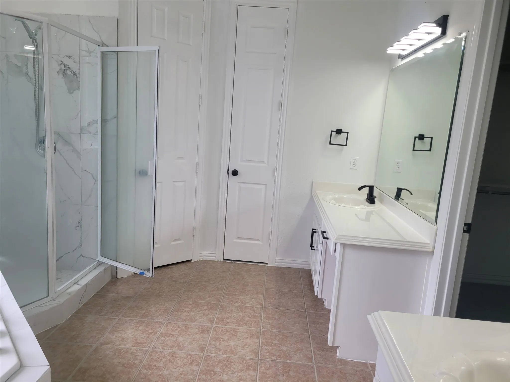 Single Family Residence For Sale in Dallas County , 4509 Brittany Drive, Rowlett, Texas 75088, 5 Bedroom, 4 Bathroom, 2 Garage spaces, 3,623 Sqft, built in 1999, mls#21348245, Real Estate Agent in Rowlett, Homes For Sale in Dallas county, Homes For Sale in Rowlett, Realtor in Rowlett Texas, Real Estate Brokerage Independent Realty Texas, Luminita Cordes Realtor