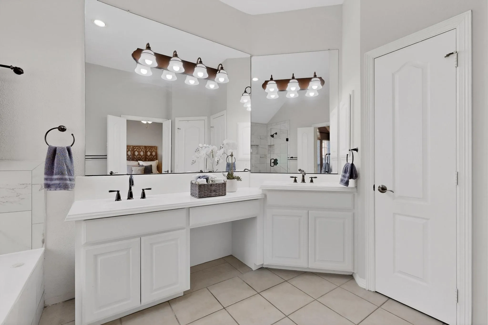 Single Family Residence For Rent in Dallas County , 100 Shumard Court, Irving, Texas 75063, 4 Bedroom, 3 Bathroom, 2 Garage spaces, 2,946 Sqft, built in 1998, mls#21348249, Real Estate Agent in Irving, Homes For Rent in Dallas county, Homes For Rent in Irving, Realtor in Irving Texas, Real Estate Brokerage Independent Realty Texas, Luminita Cordes Realtor