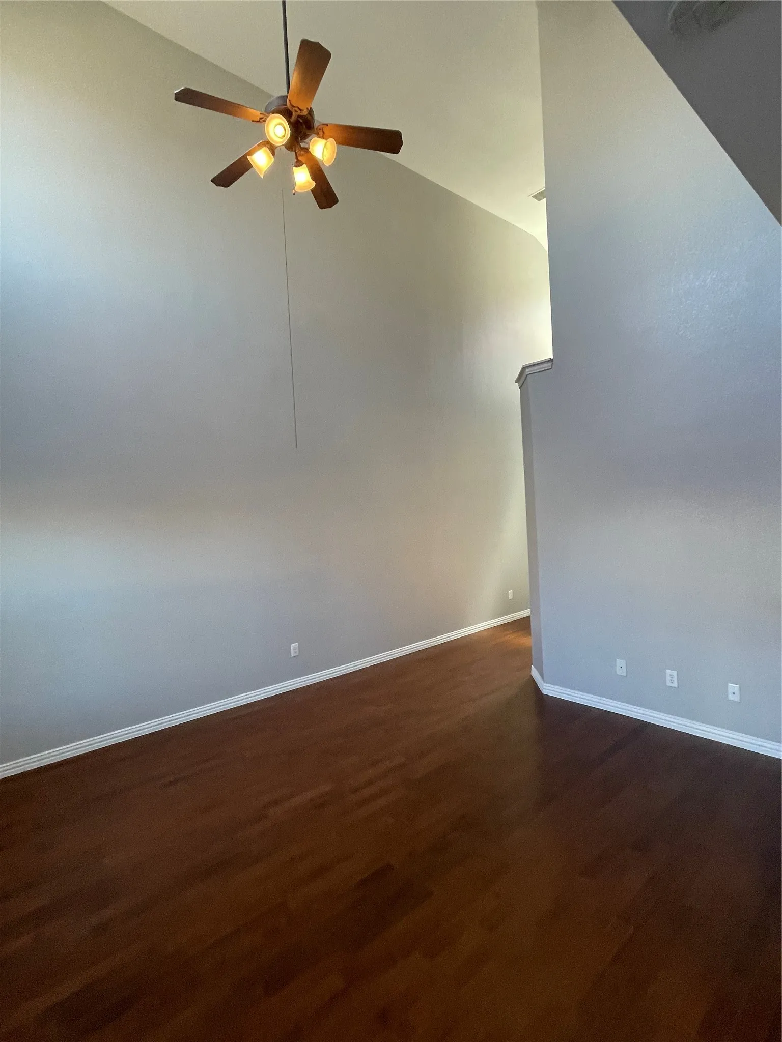 Townhouse For Rent in Collin County , 4645 Penelope Lane, Plano, Texas 75024, 2 Bedrooms, 3 Bathrooms, 2 Garage spaces, 1,398 Sqft, built in 2007, Price $2,195, mls#21348263, Real Estate Agent in Plano, Homes For Rent in Collin county, Homes For Rent in Plano, Realtor in Plano Texas, Real Estate Brokerage Independent Realty Texas, Luminita Cordes Realtor