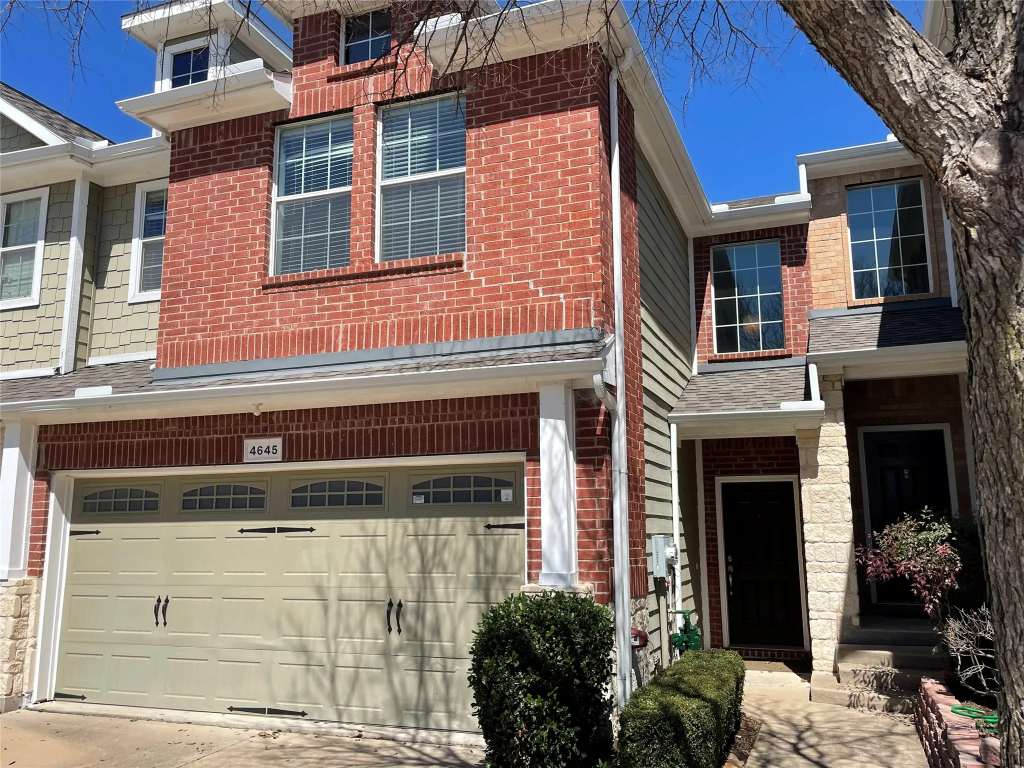 Townhouse For Rent in Collin County , 4645 Penelope Lane, Plano, Texas 75024, 2 Bedrooms, 3 Bathrooms, 2 Garage spaces, 1,398 Sqft, built in 2007, Price $2,195, mls#21348263, Real Estate Agent in Plano, Homes For Rent in Collin county, Homes For Rent in Plano, Realtor in Plano Texas, Real Estate Brokerage Independent Realty Texas, Luminita Cordes Realtor