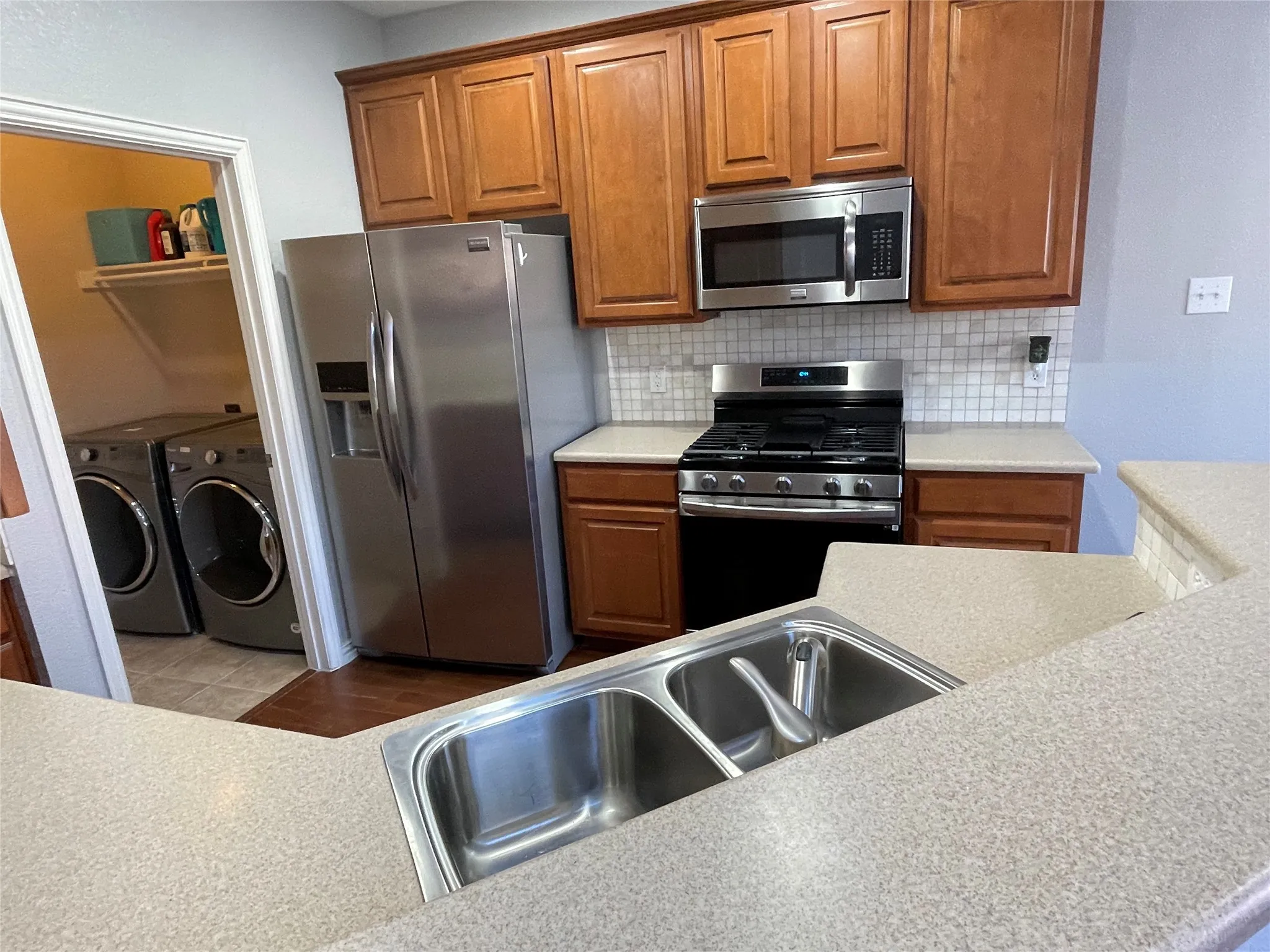Townhouse For Rent in Collin County , 4645 Penelope Lane, Plano, Texas 75024, 2 Bedrooms, 3 Bathrooms, 2 Garage spaces, 1,398 Sqft, built in 2007, Price $2,195, mls#21348263, Real Estate Agent in Plano, Homes For Rent in Collin county, Homes For Rent in Plano, Realtor in Plano Texas, Real Estate Brokerage Independent Realty Texas, Luminita Cordes Realtor