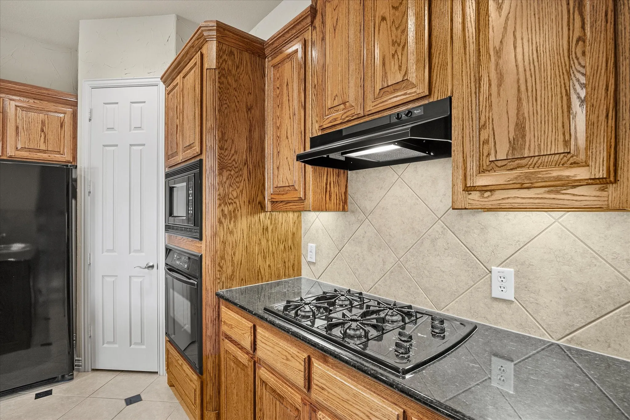 Townhouse For Sale in Collin County , 2356 Chelsea Drive, Frisco, Texas 75034, 3 Bedroom, 3 Bathroom, 2 Garage spaces, 2,414 Sqft, built in 2002, mls#21336475, Real Estate Agent in Frisco, Homes For Sale in Collin county, Homes For Sale in Frisco, Realtor in Frisco Texas, Real Estate Brokerage Independent Realty Texas, Luminita Cordes Realtor