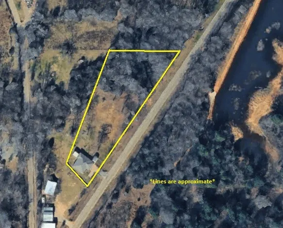 Single Family Residence For Sale in Wood County , 780 S Fm 17, Alba, Texas 75410, 3 Bedroom, 2 Bathroom, 2 Garage spaces, 1,648 Sqft, built in 2013, mls#21347908, Real Estate Agent in Alba, Homes For Sale in Wood county, Homes For Sale in Alba, Realtor in Alba Texas, Real Estate Brokerage Independent Realty Texas, Luminita Cordes Realtor