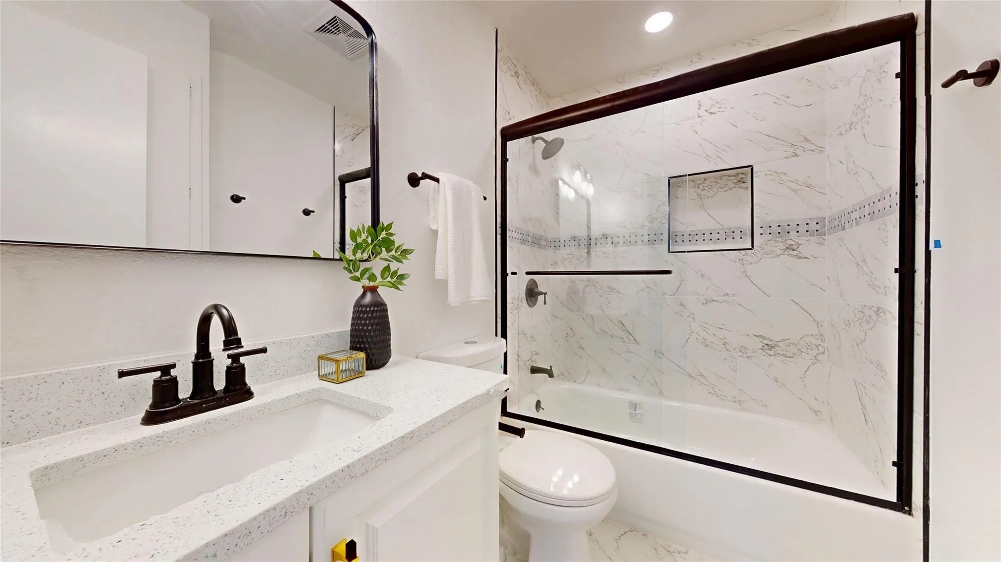 Single Family Residence For Rent in Dallas County , 4122 Victoria Street, Irving, Texas 75062, 3 Bedroom, 2 Bathroom, 2 Garage spaces, 1,579 Sqft, built in 1965, mls#21348294, Real Estate Agent in Irving, Homes For Rent in Dallas county, Homes For Rent in Irving, Realtor in Irving Texas, Real Estate Brokerage Independent Realty Texas, Luminita Cordes Realtor