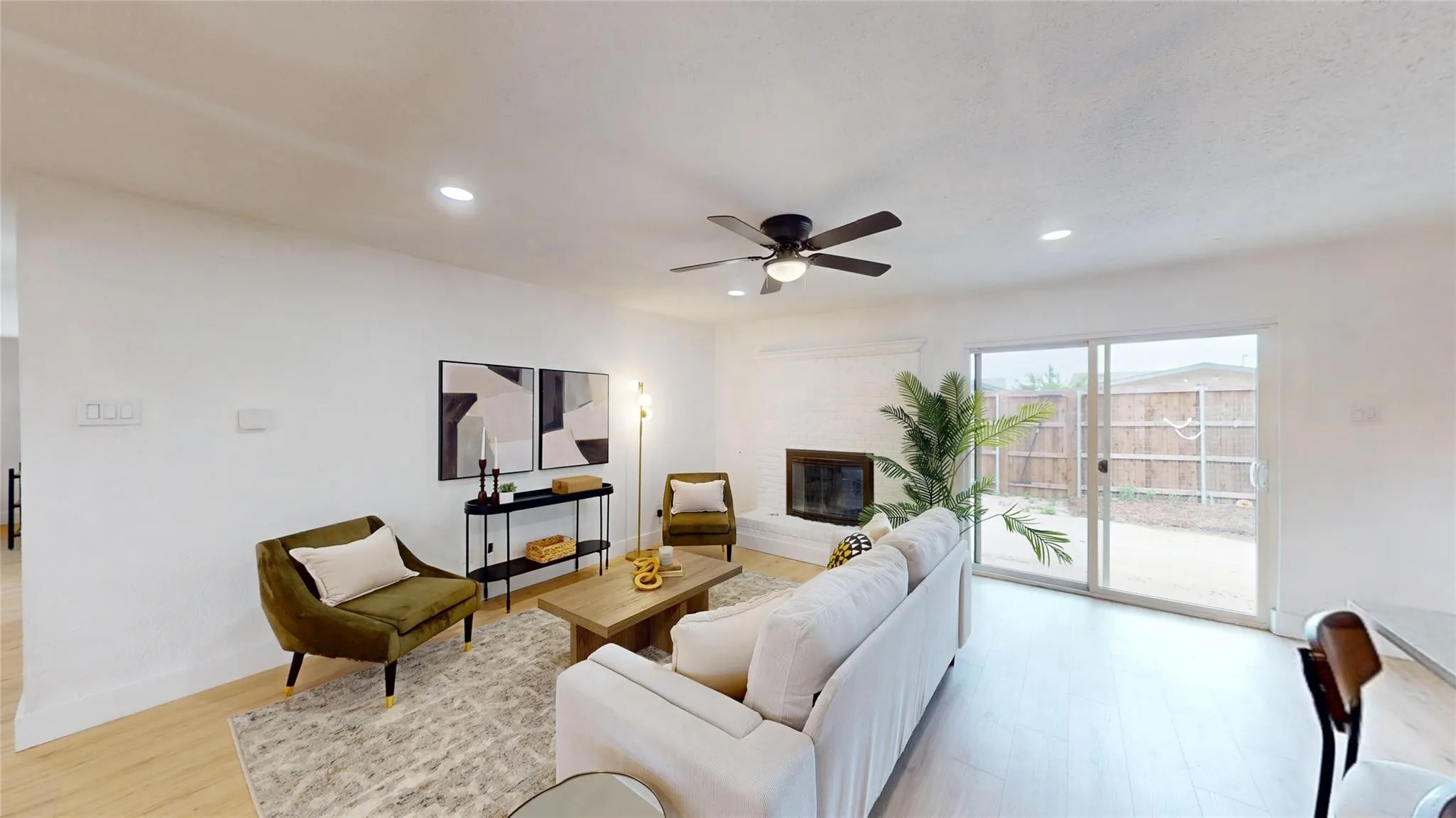 Single Family Residence For Rent in Dallas County , 4122 Victoria Street, Irving, Texas 75062, 3 Bedroom, 2 Bathroom, 2 Garage spaces, 1,579 Sqft, built in 1965, mls#21348294, Real Estate Agent in Irving, Homes For Rent in Dallas county, Homes For Rent in Irving, Realtor in Irving Texas, Real Estate Brokerage Independent Realty Texas, Luminita Cordes Realtor