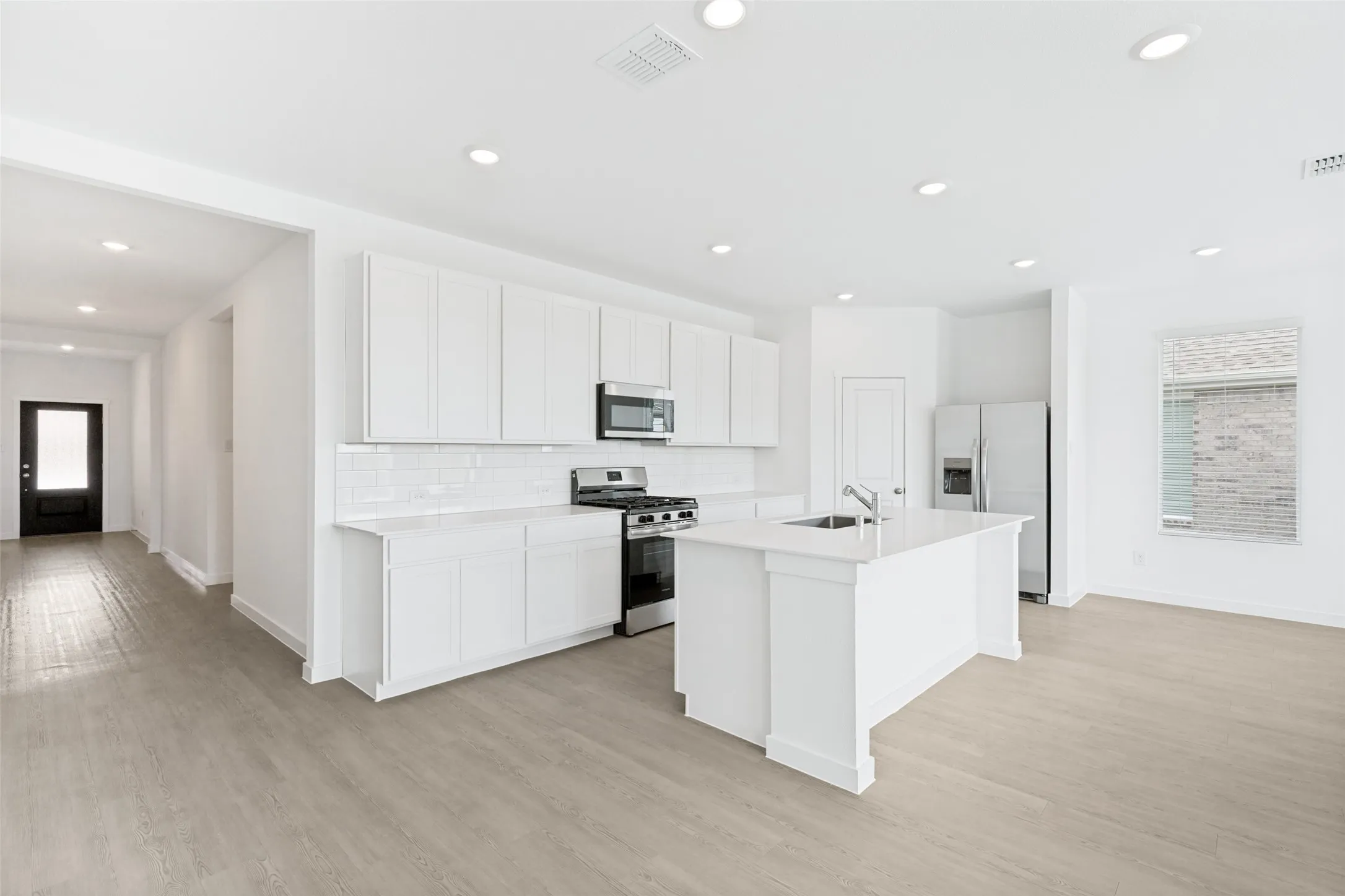 Single Family Residence For Rent in Denton County , 3029 Eriskay Drive, Providence Village, Texas 76227, 4 Bedroom, 2 Bathroom, 2 Garage spaces, 1,902 Sqft, built in 2026, mls#21348246, Real Estate Agent in Providence Village, Homes For Rent in Denton county, Homes For Rent in Providence Village, Realtor in Providence Village Texas, Real Estate Brokerage Independent Realty Texas, Luminita Cordes Realtor