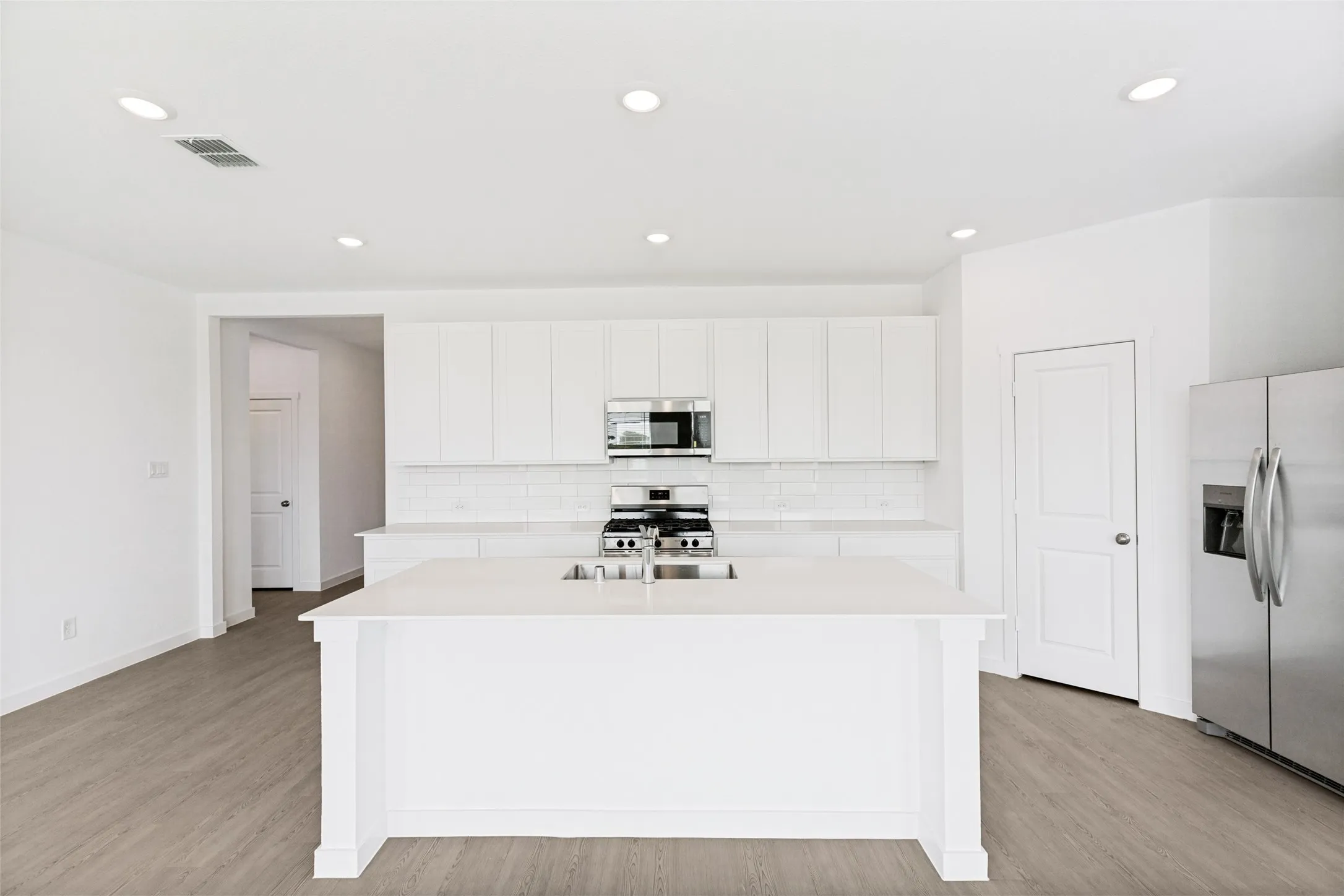 Single Family Residence For Rent in Denton County , 3029 Eriskay Drive, Providence Village, Texas 76227, 4 Bedroom, 2 Bathroom, 2 Garage spaces, 1,902 Sqft, built in 2026, mls#21348246, Real Estate Agent in Providence Village, Homes For Rent in Denton county, Homes For Rent in Providence Village, Realtor in Providence Village Texas, Real Estate Brokerage Independent Realty Texas, Luminita Cordes Realtor