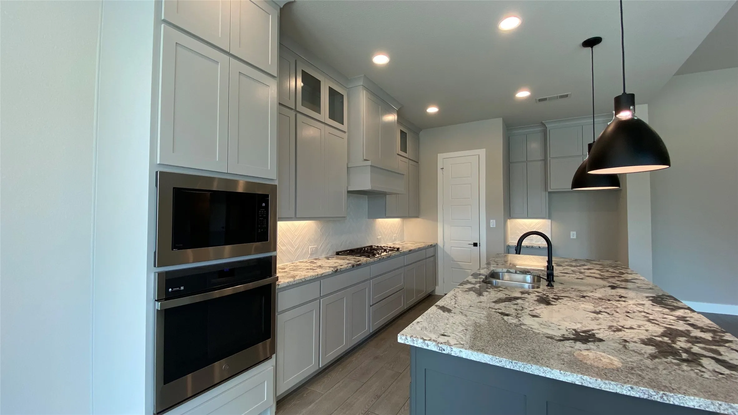 Single Family Residence For Rent in Denton County , 3320 Honey Suckle Lane, Little Elm, Texas 75068, 4 Bedroom, 4 Bathroom, 2 Garage spaces, 3,168 Sqft, built in 2023, mls#21348301, Real Estate Agent in Little Elm, Homes For Rent in Denton county, Homes For Rent in Little Elm, Realtor in Little Elm Texas, Real Estate Brokerage Independent Realty Texas, Luminita Cordes Realtor