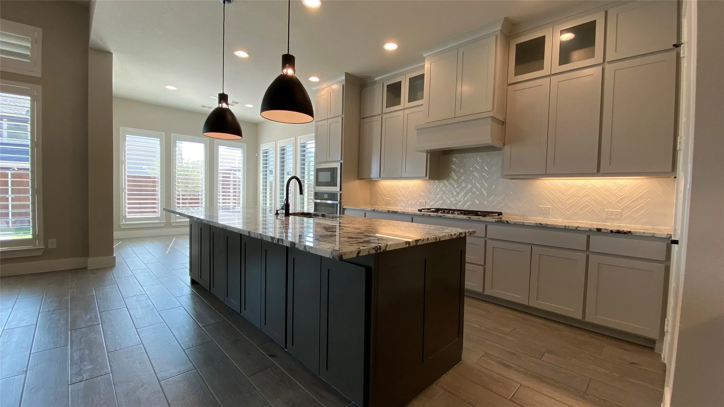 Single Family Residence For Rent in Denton County , 3320 Honey Suckle Lane, Little Elm, Texas 75068, 4 Bedroom, 4 Bathroom, 2 Garage spaces, 3,168 Sqft, built in 2023, mls#21348301, Real Estate Agent in Little Elm, Homes For Rent in Denton county, Homes For Rent in Little Elm, Realtor in Little Elm Texas, Real Estate Brokerage Independent Realty Texas, Luminita Cordes Realtor