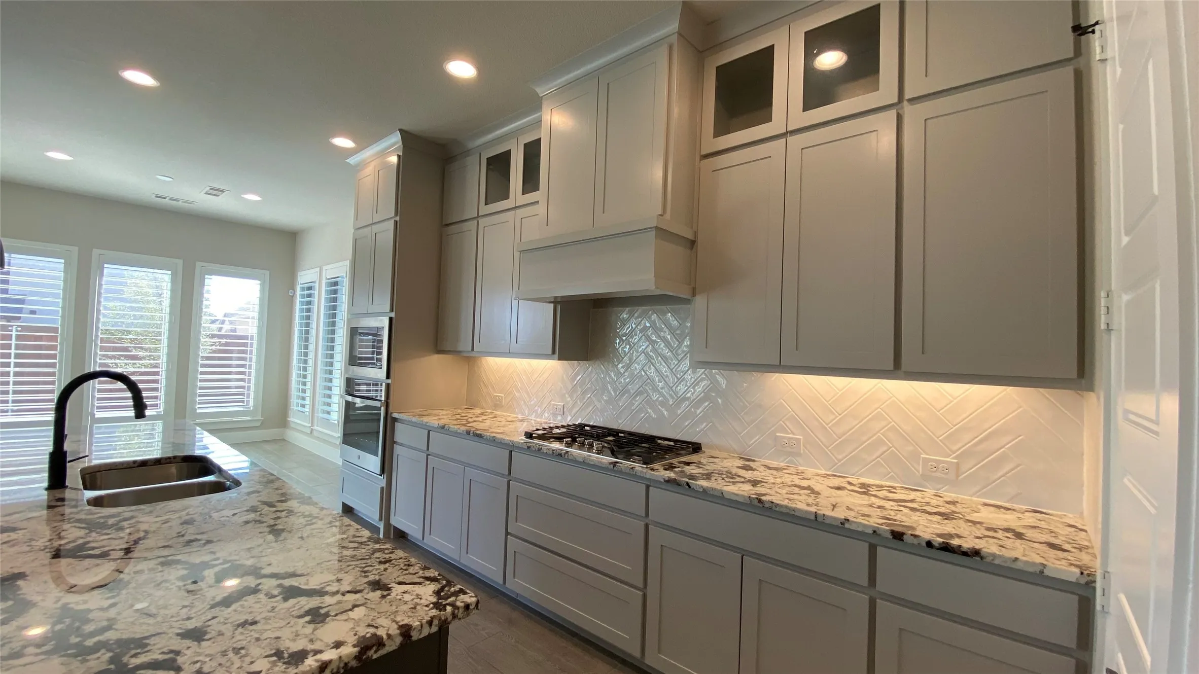 Single Family Residence For Rent in Denton County , 3320 Honey Suckle Lane, Little Elm, Texas 75068, 4 Bedroom, 4 Bathroom, 2 Garage spaces, 3,168 Sqft, built in 2023, mls#21348301, Real Estate Agent in Little Elm, Homes For Rent in Denton county, Homes For Rent in Little Elm, Realtor in Little Elm Texas, Real Estate Brokerage Independent Realty Texas, Luminita Cordes Realtor
