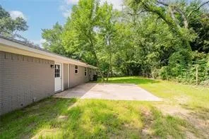 Single Family Residence For Rent in Titus County , 1109 Booker Avenue, Mt Pleasant, Texas 75455, 3 Bedroom, 2 Bathroom, Garage spaces, 1,593 Sqft, built in 1971, mls#21348286, Real Estate Agent in Mt Pleasant, Homes For Rent in Titus county, Homes For Rent in Mt Pleasant, Realtor in Mt Pleasant Texas, Real Estate Brokerage Independent Realty Texas, Luminita Cordes Realtor