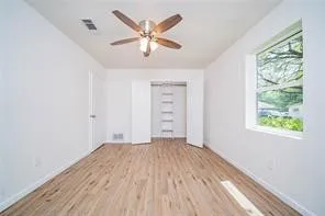 Single Family Residence For Rent in Titus County , 1109 Booker Avenue, Mt Pleasant, Texas 75455, 3 Bedroom, 2 Bathroom, Garage spaces, 1,593 Sqft, built in 1971, mls#21348286, Real Estate Agent in Mt Pleasant, Homes For Rent in Titus county, Homes For Rent in Mt Pleasant, Realtor in Mt Pleasant Texas, Real Estate Brokerage Independent Realty Texas, Luminita Cordes Realtor