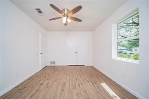 Single Family Residence For Rent in Titus County , 1109 Booker Avenue, Mt Pleasant, Texas 75455, 3 Bedroom, 2 Bathroom, Garage spaces, 1,593 Sqft, built in 1971, mls#21348286, Real Estate Agent in Mt Pleasant, Homes For Rent in Titus county, Homes For Rent in Mt Pleasant, Realtor in Mt Pleasant Texas, Real Estate Brokerage Independent Realty Texas, Luminita Cordes Realtor