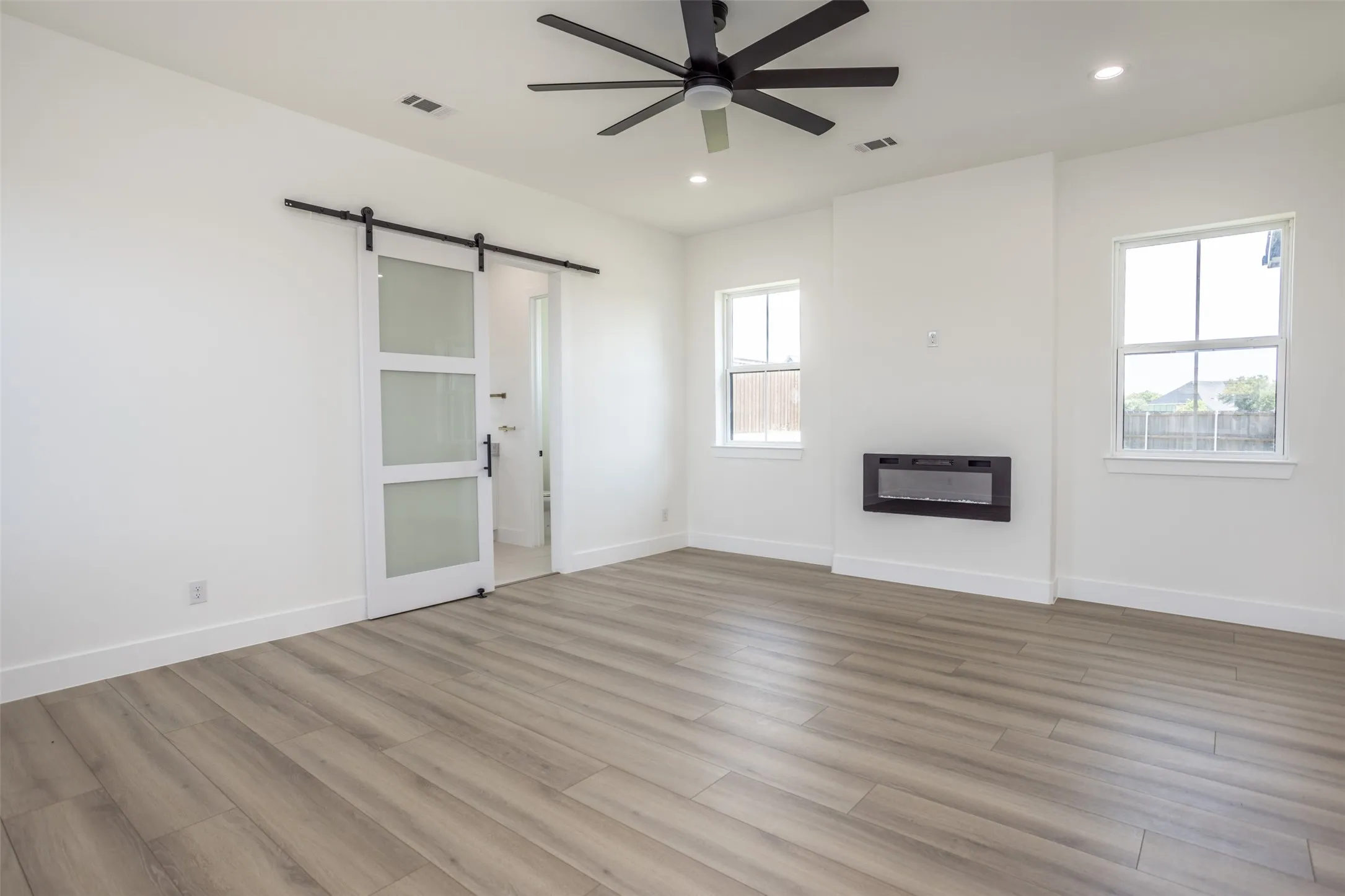 Single Family Residence For Sale in Grayson County , 2703 Stonecrest Drive, Sherman, Texas 75092, 5 Bedroom, 4 Bathroom, 2 Garage spaces, 3,344 Sqft, built in 2026, mls#21348292, Real Estate Agent in Sherman, Homes For Sale in Grayson county, Homes For Sale in Sherman, Realtor in Sherman Texas, Real Estate Brokerage Independent Realty Texas, Luminita Cordes Realtor