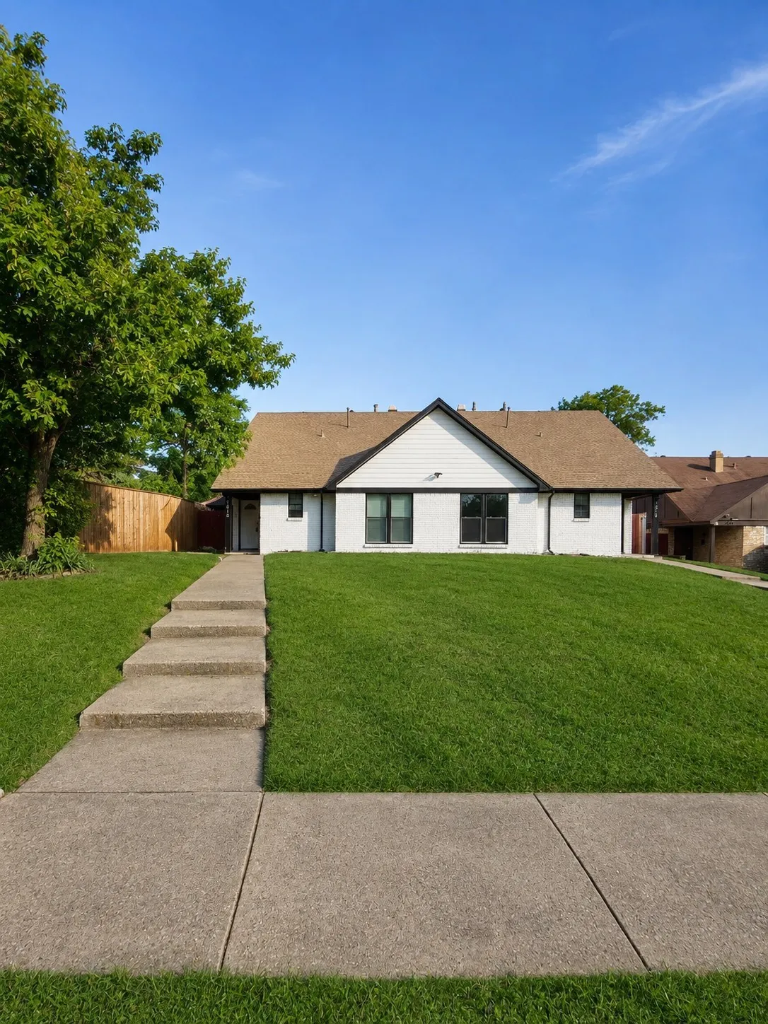 Single Family Residence For Rent in Dallas County , 7618 Thistle Lane, Dallas, Texas 75240, 3 Bedroom, 2 Bathroom, 1 Garage spaces, 1,590 Sqft, built in 1969, Price $2,400, mls#21348145, Real Estate Agent in Dallas, Homes For Rent in Dallas county, Homes For Rent in Dallas, Realtor in Dallas Texas, Real Estate Brokerage Independent Realty Texas, Luminita Cordes Realtor