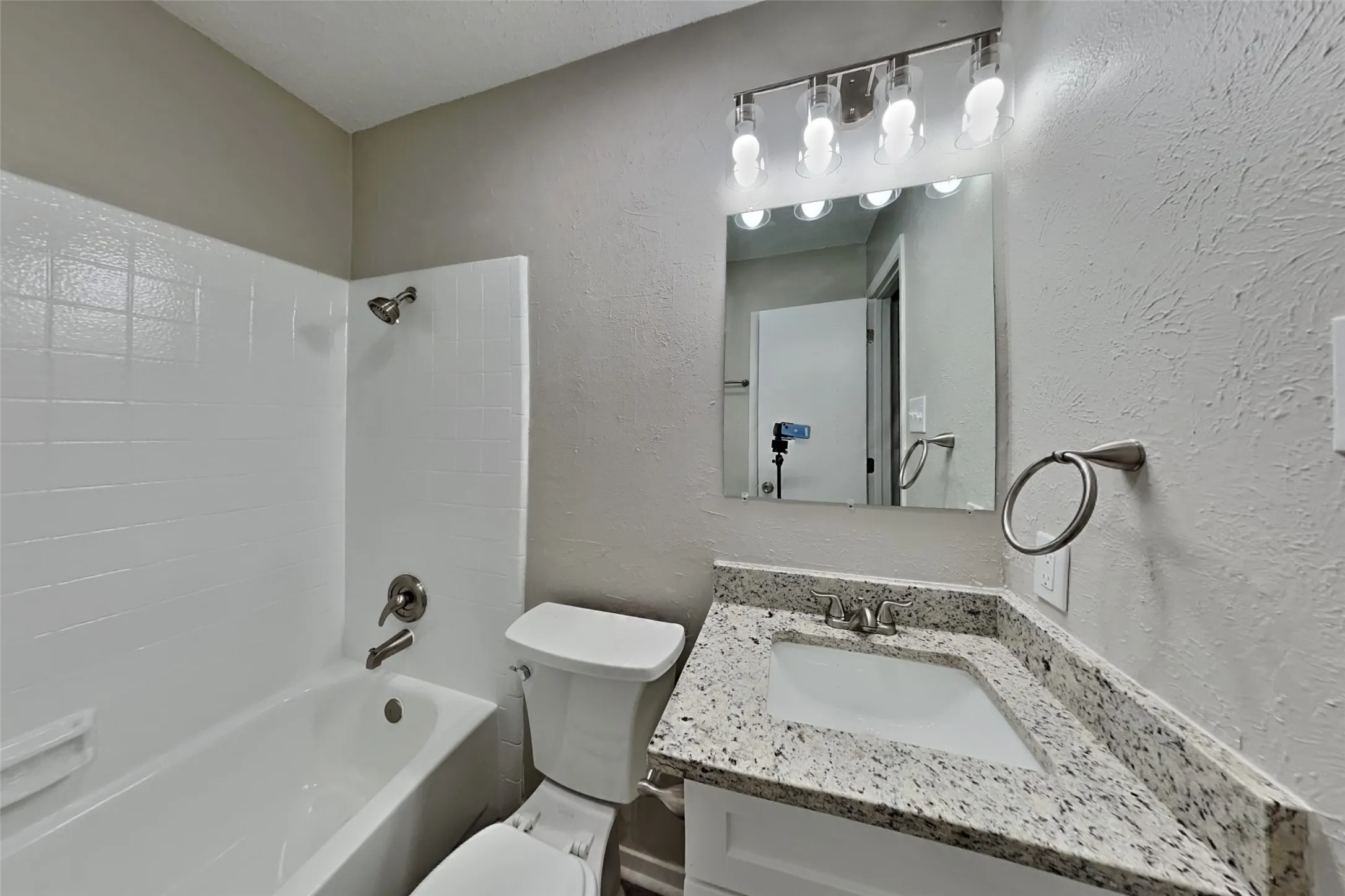 Single Family Residence For Rent in Collin County , 1480 Saint Patrick Drive, Plano, Texas 75074, 3 Bedroom, 2 Bathroom, 2 Garage spaces, 1,504 Sqft, built in 1981, mls#21348306, Real Estate Agent in Plano, Homes For Rent in Collin county, Homes For Rent in Plano, Realtor in Plano Texas, Real Estate Brokerage Independent Realty Texas, Luminita Cordes Realtor