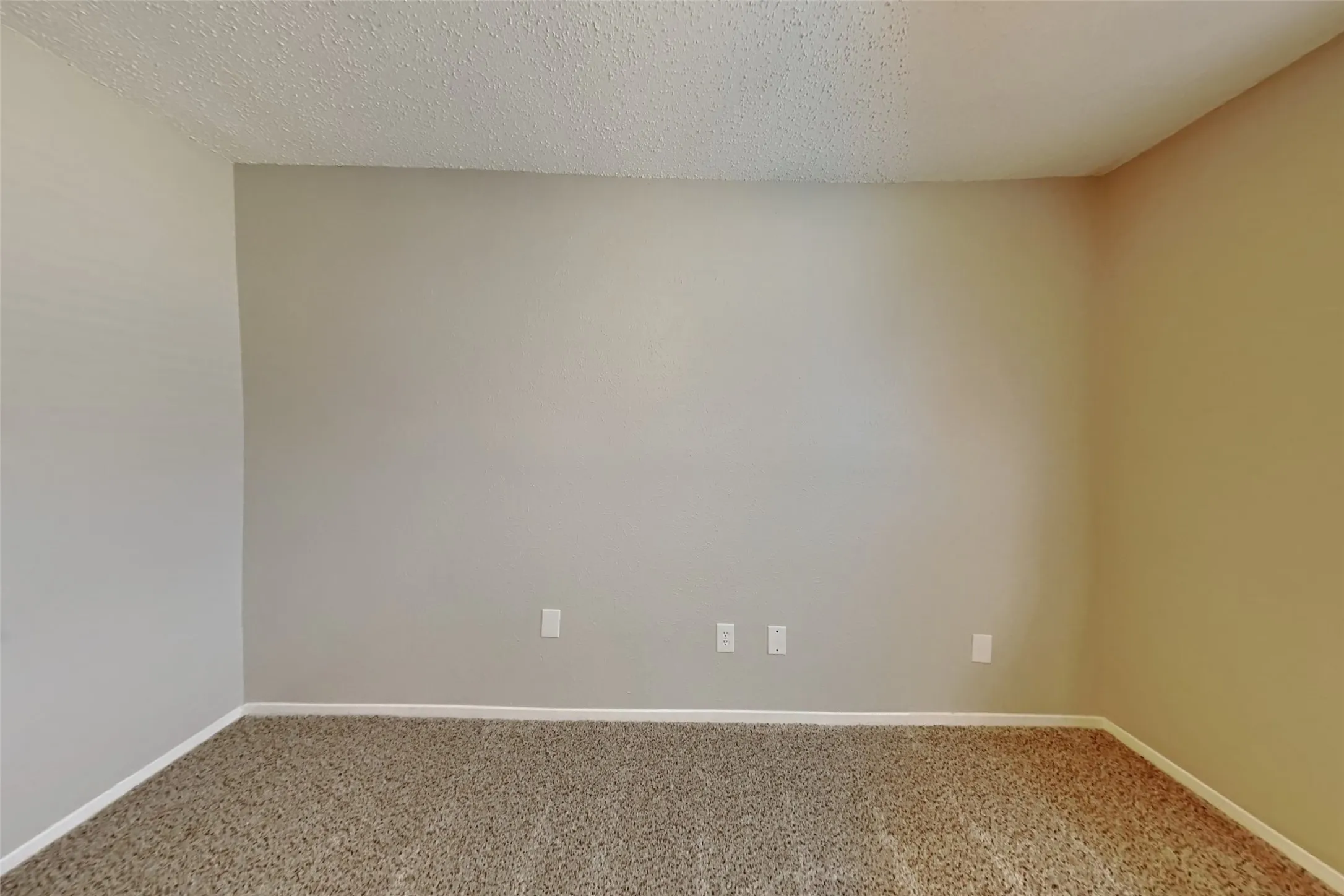 Single Family Residence For Rent in Collin County , 1480 Saint Patrick Drive, Plano, Texas 75074, 3 Bedroom, 2 Bathroom, 2 Garage spaces, 1,504 Sqft, built in 1981, mls#21348306, Real Estate Agent in Plano, Homes For Rent in Collin county, Homes For Rent in Plano, Realtor in Plano Texas, Real Estate Brokerage Independent Realty Texas, Luminita Cordes Realtor