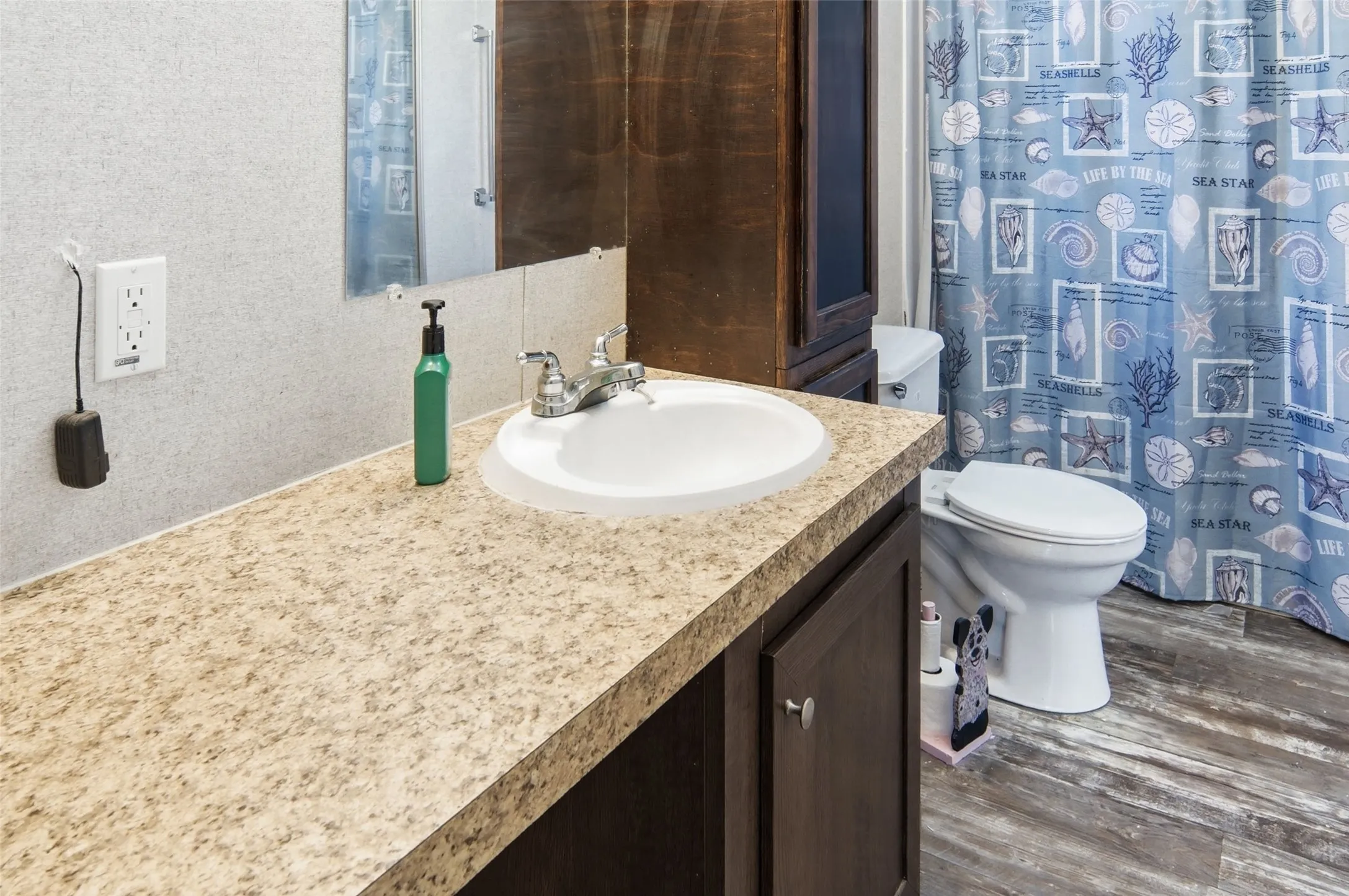 Manufactured Home For Sale in Parker County , 106 Choctaw Ridge, Weatherford, Texas 76085, 3 Bedroom, 2 Bathroom, Garage spaces, 1,456 Sqft, built in 2018, mls#21348278, Real Estate Agent in Weatherford, Homes For Sale in Parker county, Homes For Sale in Weatherford, Realtor in Weatherford Texas, Real Estate Brokerage Independent Realty Texas, Luminita Cordes Realtor