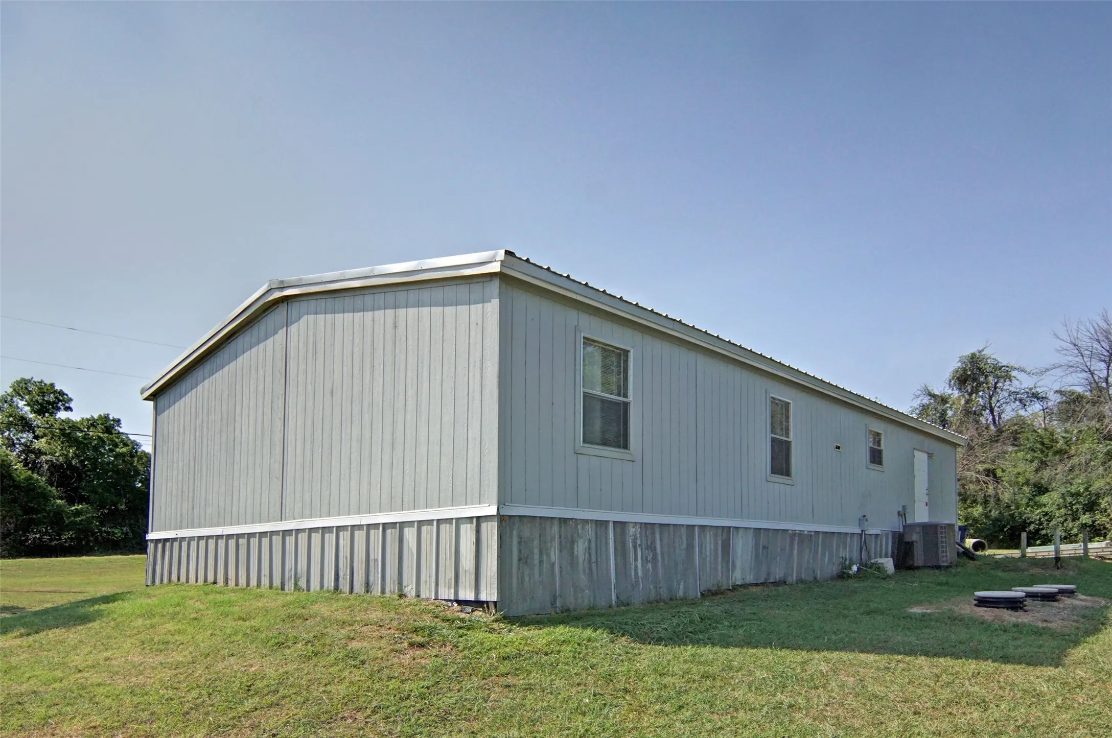 Manufactured Home For Sale in Parker County , 106 Choctaw Ridge, Weatherford, Texas 76085, 3 Bedroom, 2 Bathroom, Garage spaces, 1,456 Sqft, built in 2018, mls#21348278, Real Estate Agent in Weatherford, Homes For Sale in Parker county, Homes For Sale in Weatherford, Realtor in Weatherford Texas, Real Estate Brokerage Independent Realty Texas, Luminita Cordes Realtor