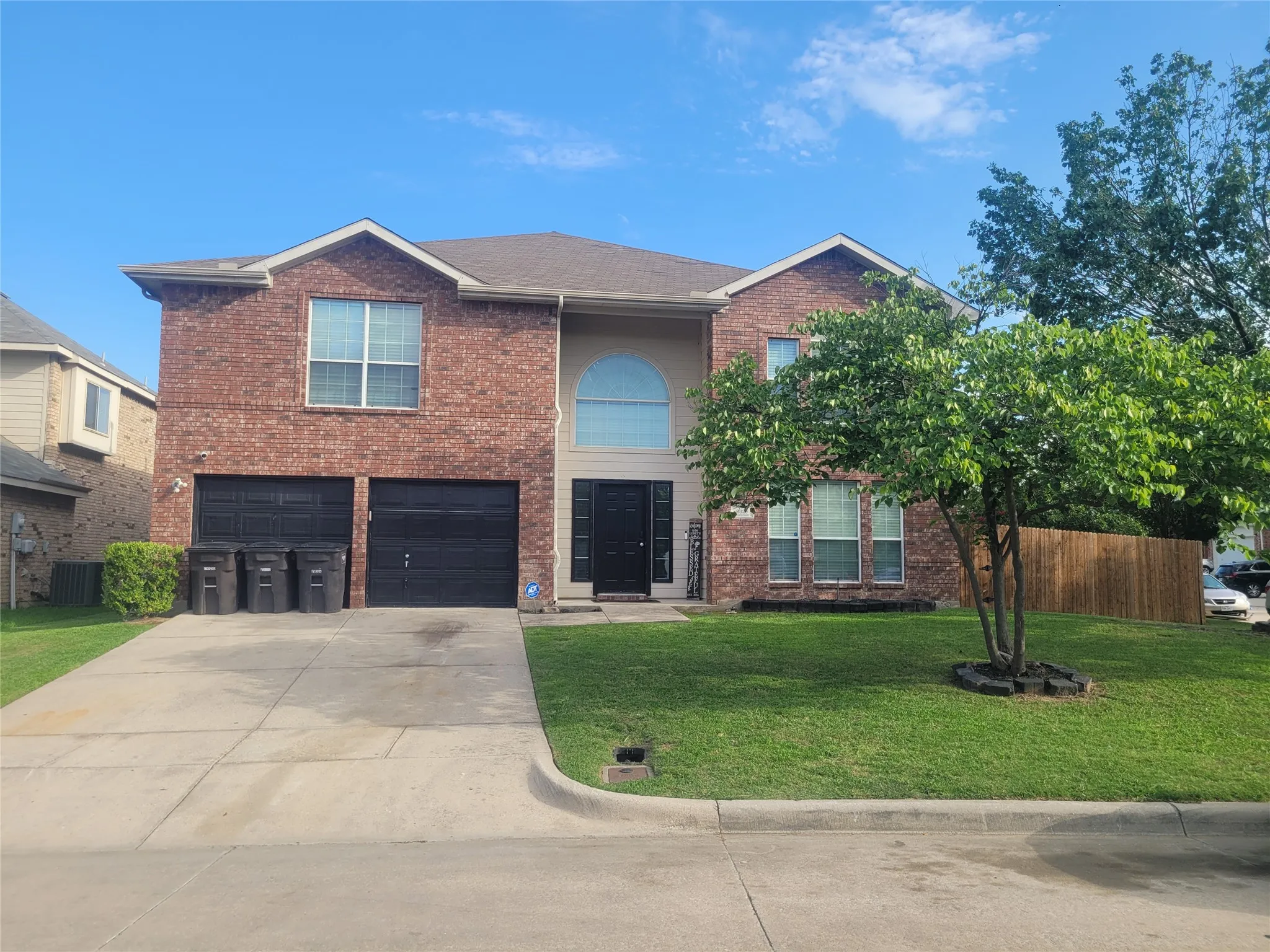 Single Family Residence For Sale in Tarrant County , 6920 Danieldale Drive, Fort Worth, Texas 76137, 5 Bedroom, 3 Bathroom, 2 Garage spaces, 3,992 Sqft, built in 2002, mls#21321119, Real Estate Agent in Fort Worth, Homes For Sale in Tarrant county, Homes For Sale in Fort Worth, Realtor in Fort Worth Texas, Real Estate Brokerage Independent Realty Texas, Luminita Cordes Realtor