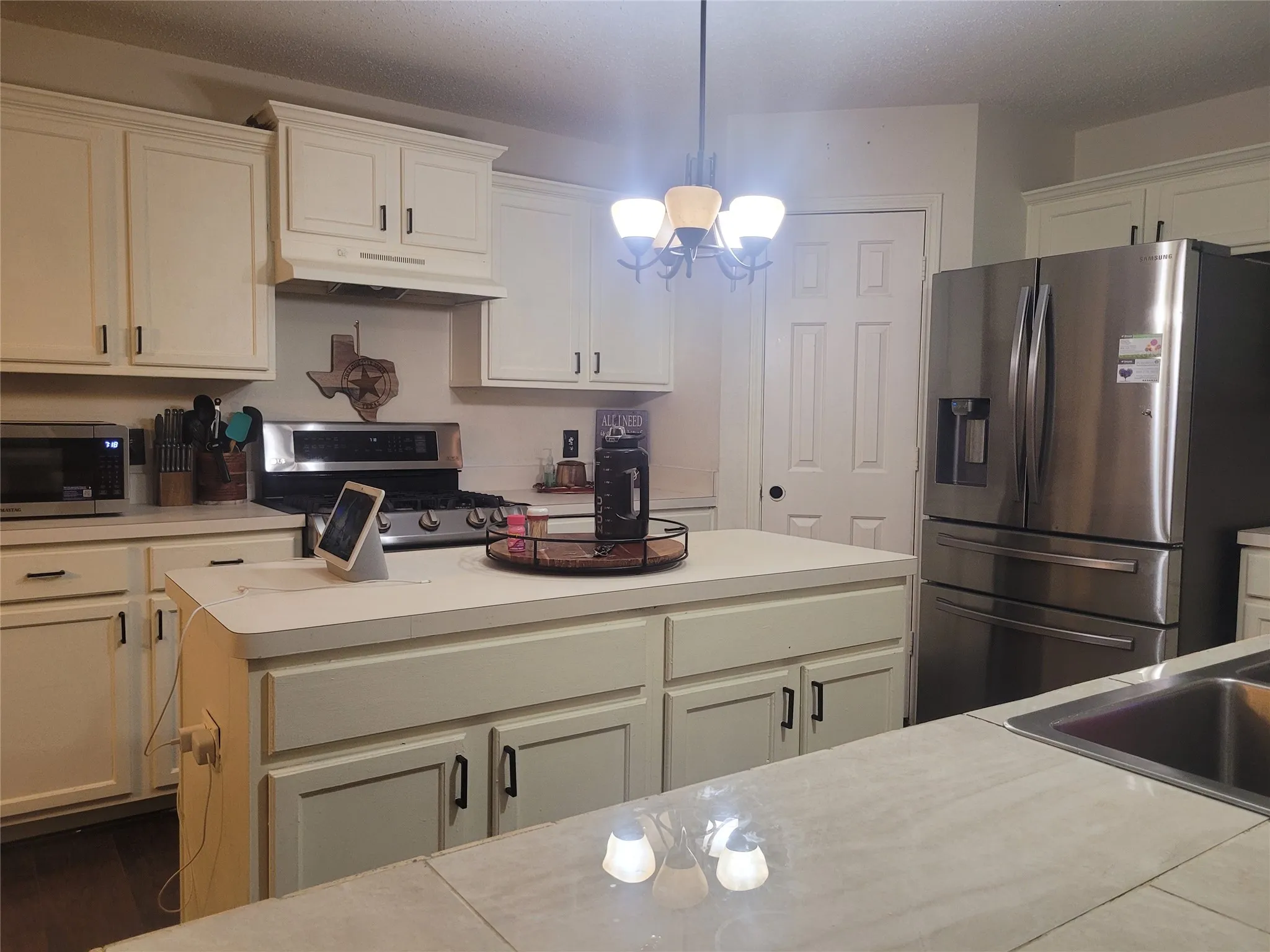 Single Family Residence For Sale in Tarrant County , 6920 Danieldale Drive, Fort Worth, Texas 76137, 5 Bedroom, 3 Bathroom, 2 Garage spaces, 3,992 Sqft, built in 2002, mls#21321119, Real Estate Agent in Fort Worth, Homes For Sale in Tarrant county, Homes For Sale in Fort Worth, Realtor in Fort Worth Texas, Real Estate Brokerage Independent Realty Texas, Luminita Cordes Realtor