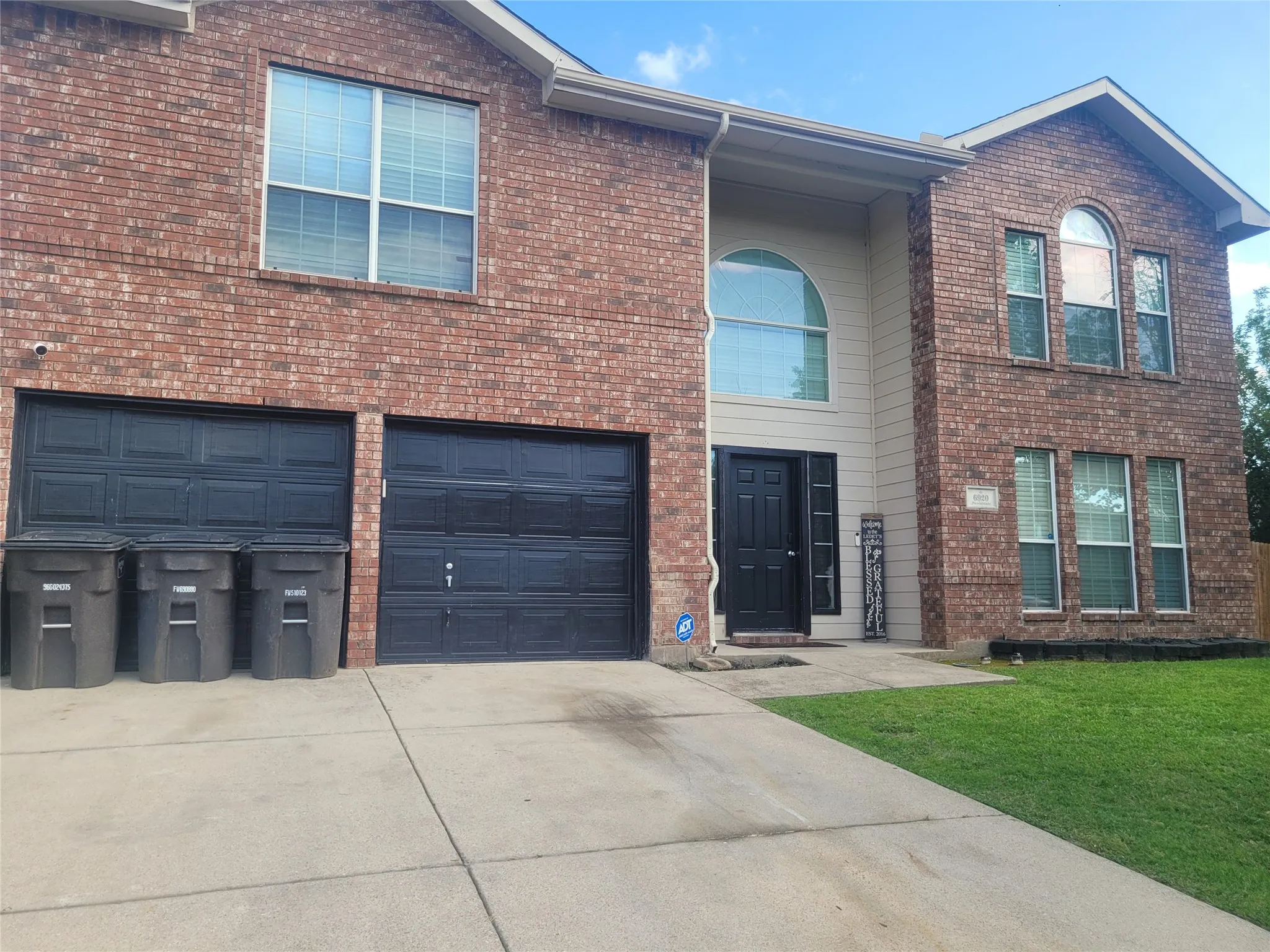 Single Family Residence For Sale in Tarrant County , 6920 Danieldale Drive, Fort Worth, Texas 76137, 5 Bedroom, 3 Bathroom, 2 Garage spaces, 3,992 Sqft, built in 2002, mls#21321119, Real Estate Agent in Fort Worth, Homes For Sale in Tarrant county, Homes For Sale in Fort Worth, Realtor in Fort Worth Texas, Real Estate Brokerage Independent Realty Texas, Luminita Cordes Realtor