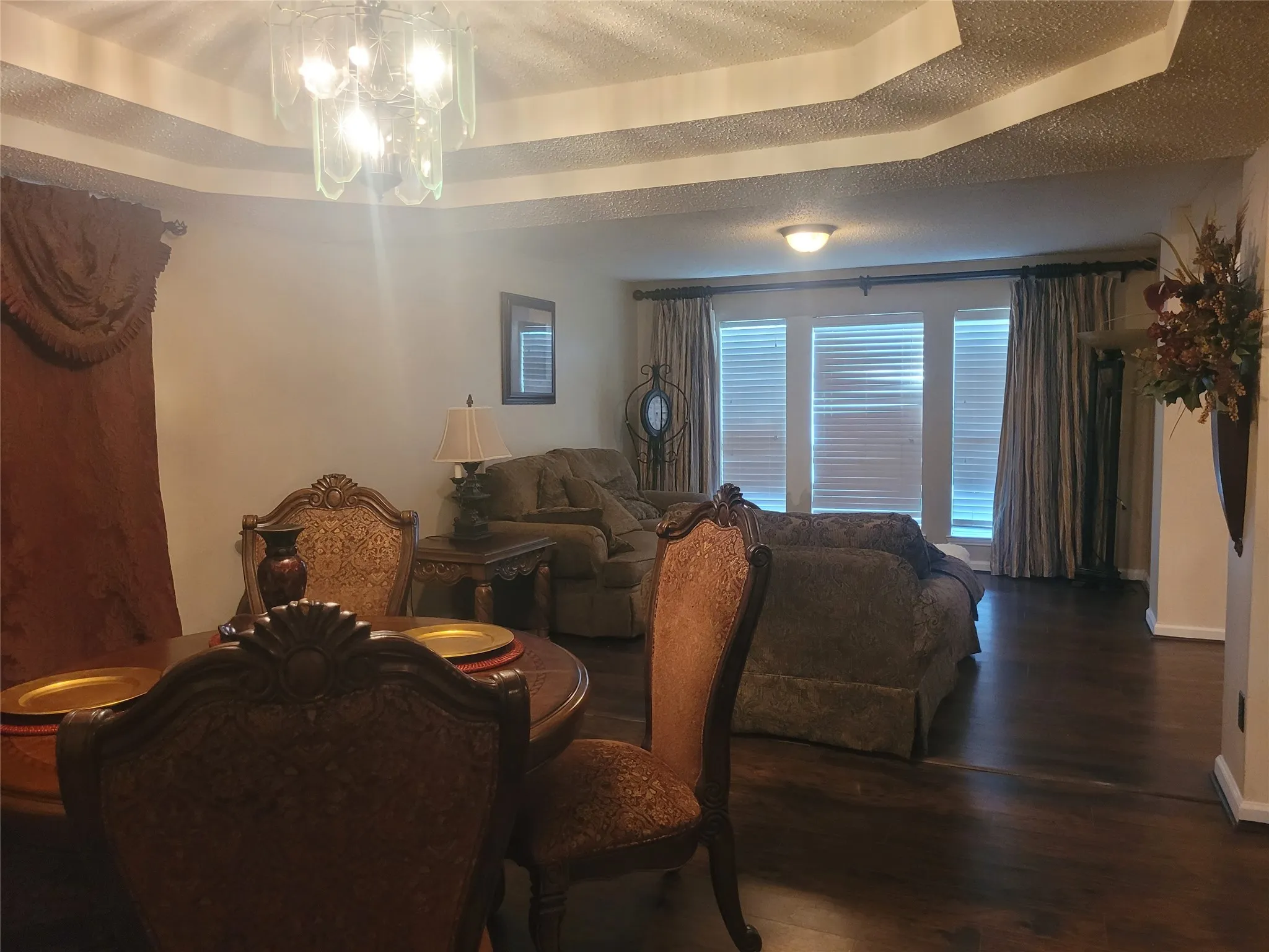 Single Family Residence For Sale in Tarrant County , 6920 Danieldale Drive, Fort Worth, Texas 76137, 5 Bedroom, 3 Bathroom, 2 Garage spaces, 3,992 Sqft, built in 2002, mls#21321119, Real Estate Agent in Fort Worth, Homes For Sale in Tarrant county, Homes For Sale in Fort Worth, Realtor in Fort Worth Texas, Real Estate Brokerage Independent Realty Texas, Luminita Cordes Realtor
