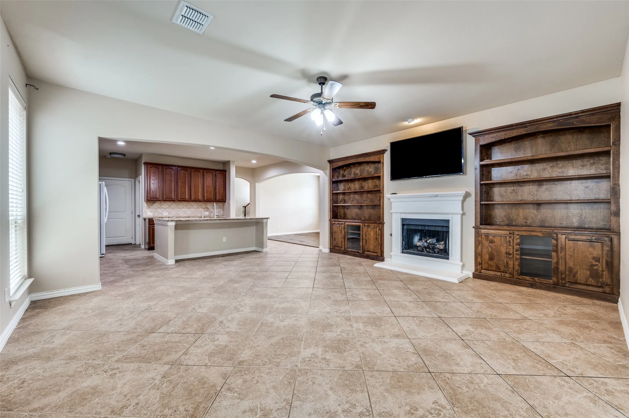 Single Family Residence For Rent in Collin County , 10632 Bolivar Drive, Mc Kinney, Texas 75072, 4 Bedroom, 4 Bathroom, 2 Garage spaces, 3,088 Sqft, built in 2008, mls#21348274, Real Estate Agent in Mc Kinney, Homes For Rent in Collin county, Homes For Rent in Mc Kinney, Realtor in Mc Kinney Texas, Real Estate Brokerage Independent Realty Texas, Luminita Cordes Realtor