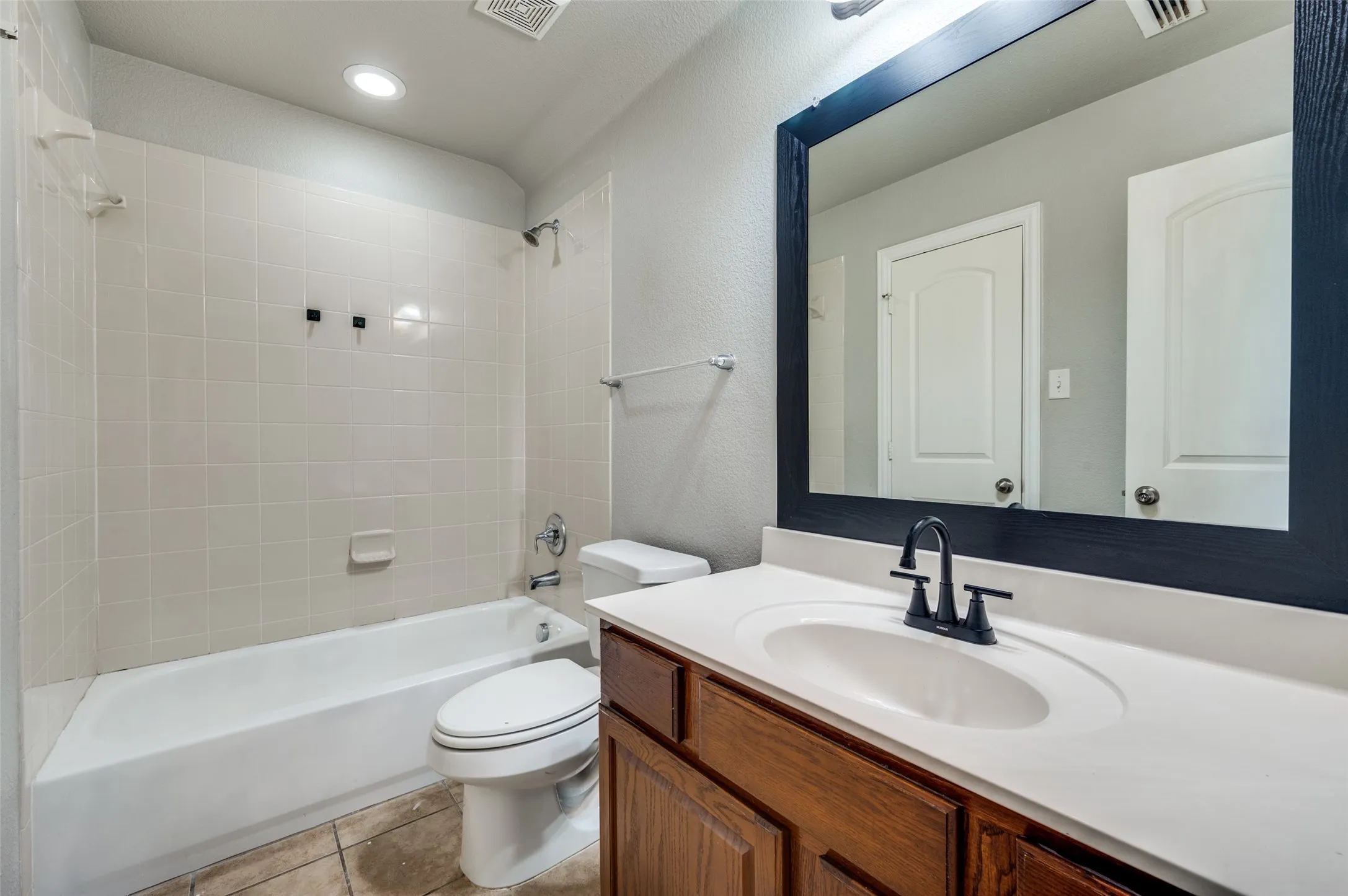 Single Family Residence For Rent in Collin County , 10632 Bolivar Drive, Mc Kinney, Texas 75072, 4 Bedroom, 4 Bathroom, 2 Garage spaces, 3,088 Sqft, built in 2008, mls#21348274, Real Estate Agent in Mc Kinney, Homes For Rent in Collin county, Homes For Rent in Mc Kinney, Realtor in Mc Kinney Texas, Real Estate Brokerage Independent Realty Texas, Luminita Cordes Realtor
