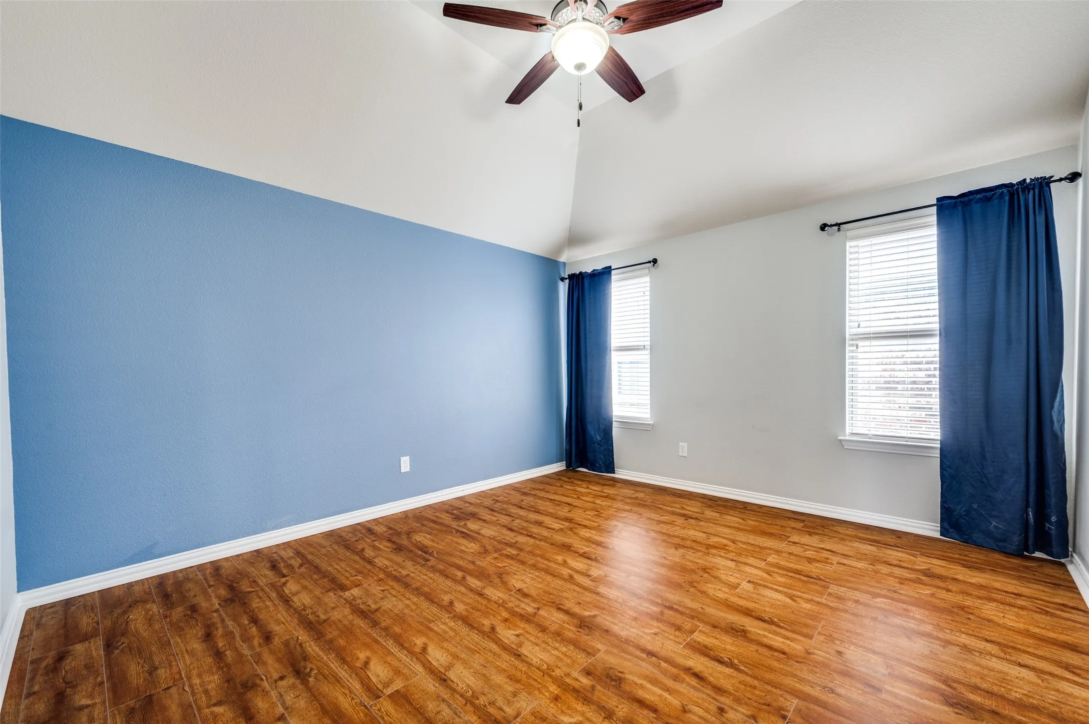 Single Family Residence For Rent in Collin County , 10632 Bolivar Drive, Mc Kinney, Texas 75072, 4 Bedroom, 4 Bathroom, 2 Garage spaces, 3,088 Sqft, built in 2008, mls#21348274, Real Estate Agent in Mc Kinney, Homes For Rent in Collin county, Homes For Rent in Mc Kinney, Realtor in Mc Kinney Texas, Real Estate Brokerage Independent Realty Texas, Luminita Cordes Realtor