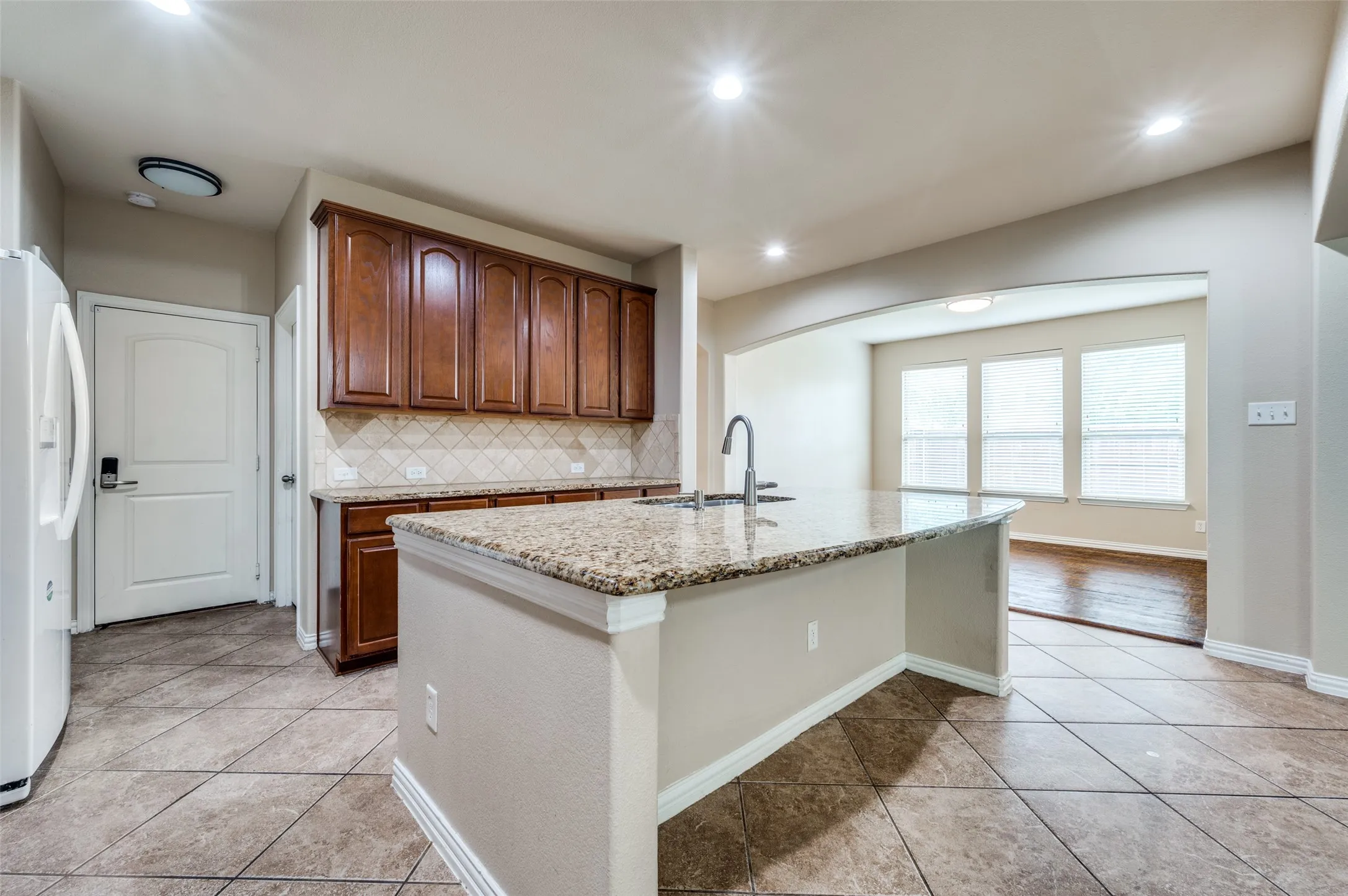 Single Family Residence For Rent in Collin County , 10632 Bolivar Drive, Mc Kinney, Texas 75072, 4 Bedroom, 4 Bathroom, 2 Garage spaces, 3,088 Sqft, built in 2008, mls#21348274, Real Estate Agent in Mc Kinney, Homes For Rent in Collin county, Homes For Rent in Mc Kinney, Realtor in Mc Kinney Texas, Real Estate Brokerage Independent Realty Texas, Luminita Cordes Realtor