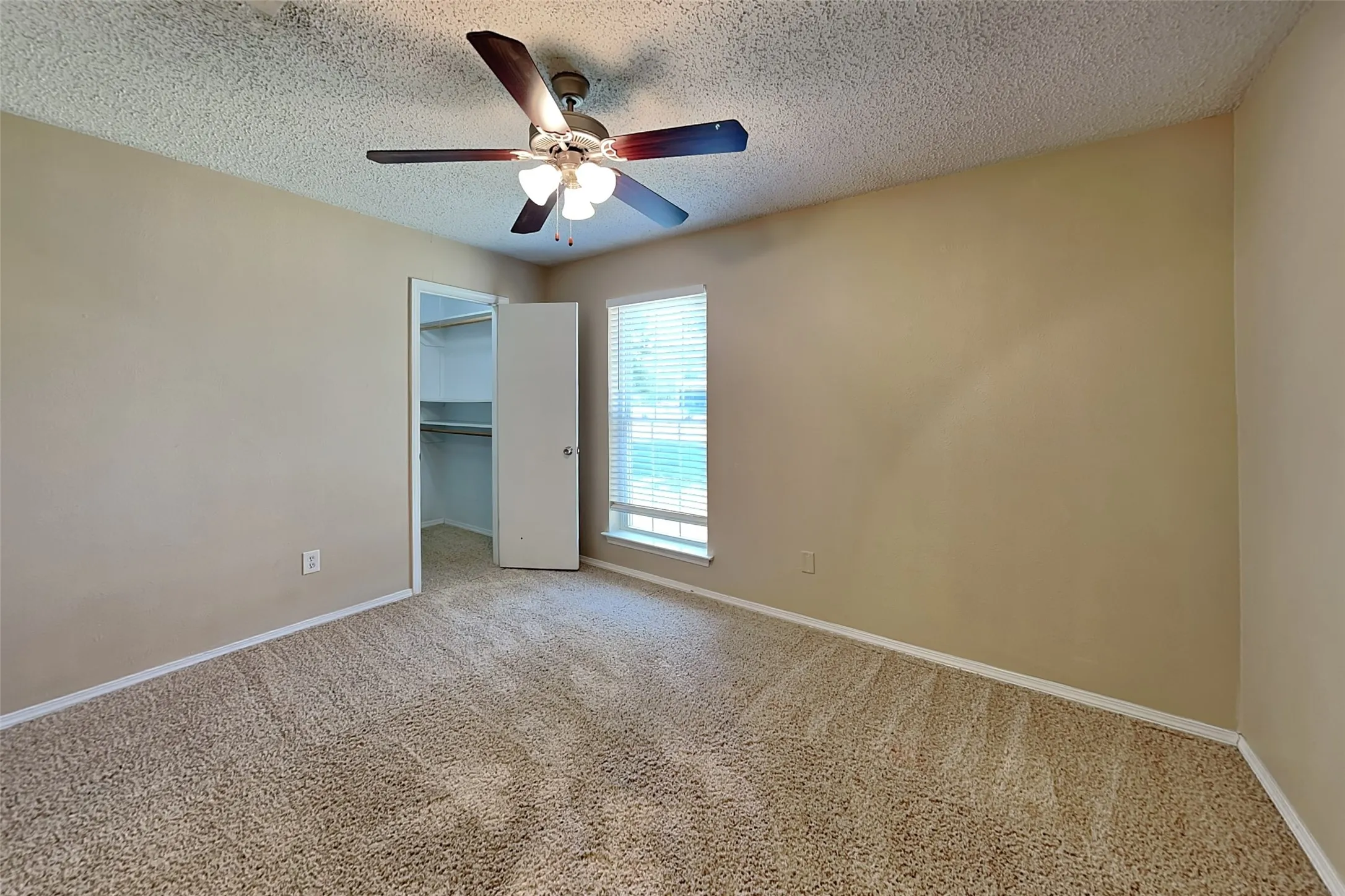 Single Family Residence For Rent in Tarrant County , 7465 Timberhill Drive, North Richland Hills, Texas 76182, 3 Bedroom, 2 Bathroom, 2 Garage spaces, 1,434 Sqft, built in 1980, mls#21348320, Real Estate Agent in North Richland Hills, Homes For Rent in Tarrant county, Homes For Rent in North Richland Hills, Realtor in North Richland Hills Texas, Real Estate Brokerage Independent Realty Texas, Luminita Cordes Realtor