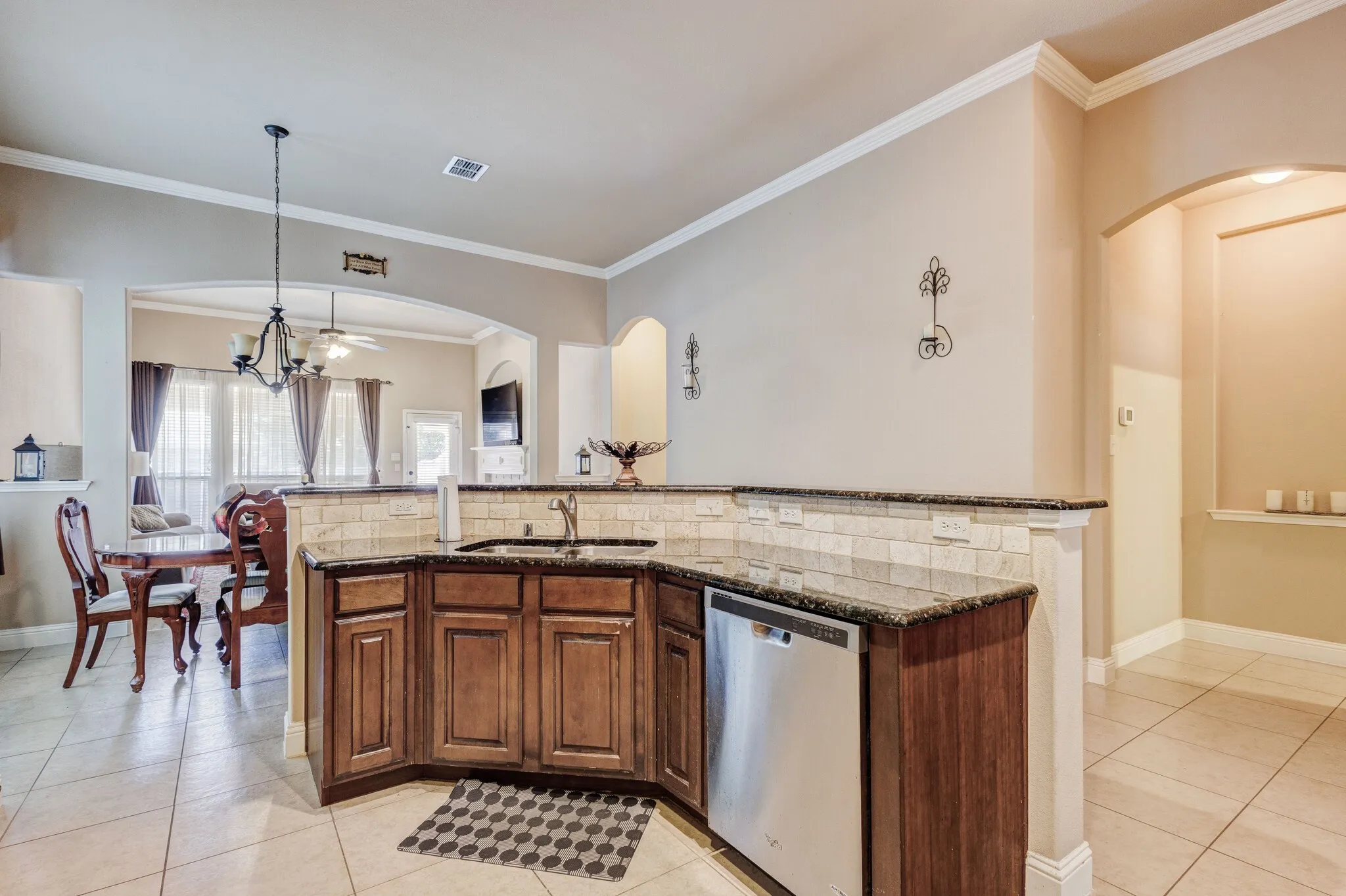 Single Family Residence For Sale in Collin County , 2606 Westpoint Drive, Melissa, Texas 75454, 4 Bedroom, 2 Bathroom, 2 Garage spaces, 1,784 Sqft, built in 2011, mls#21344358, Real Estate Agent in Melissa, Homes For Sale in Collin county, Homes For Sale in Melissa, Realtor in Melissa Texas, Real Estate Brokerage Independent Realty Texas, Luminita Cordes Realtor
