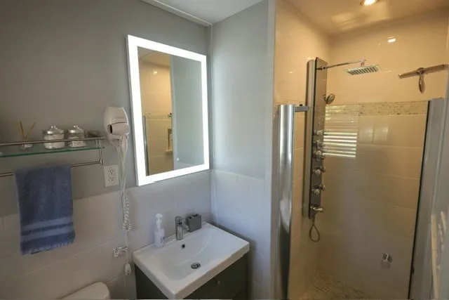 Single Family Residence For Sale in Taylor County , 2417 Sylvan Drive, Abilene, Texas 79605, 3 Bedroom, 2 Bathroom, 1 Garage spaces, 1,990 Sqft, built in 1959, mls#21344864, Real Estate Agent in Abilene, Homes For Sale in Taylor county, Homes For Sale in Abilene, Realtor in Abilene Texas, Real Estate Brokerage Independent Realty Texas, Luminita Cordes Realtor