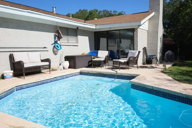 Single Family Residence For Sale in Taylor County , 2417 Sylvan Drive, Abilene, Texas 79605, 3 Bedroom, 2 Bathroom, 1 Garage spaces, 1,990 Sqft, built in 1959, mls#21344864, Real Estate Agent in Abilene, Homes For Sale in Taylor county, Homes For Sale in Abilene, Realtor in Abilene Texas, Real Estate Brokerage Independent Realty Texas, Luminita Cordes Realtor