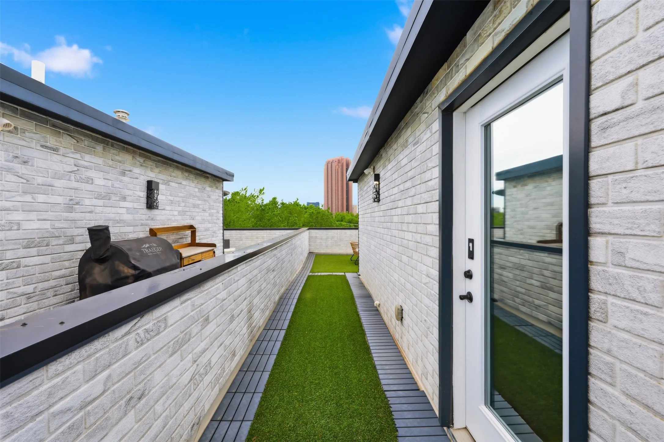 Condominium For Rent in Dallas County , 1920 Caddo Street 204, Dallas, Texas 75204, 2 Bedrooms, 3 Bathrooms, 2 Garage spaces, 1,977 Sqft, built in 2023, Price $3,350, mls#21348334, Real Estate Agent in Dallas, Homes For Rent in Dallas county, Homes For Rent in Dallas, Realtor in Dallas Texas, Real Estate Brokerage Independent Realty Texas, Luminita Cordes Realtor