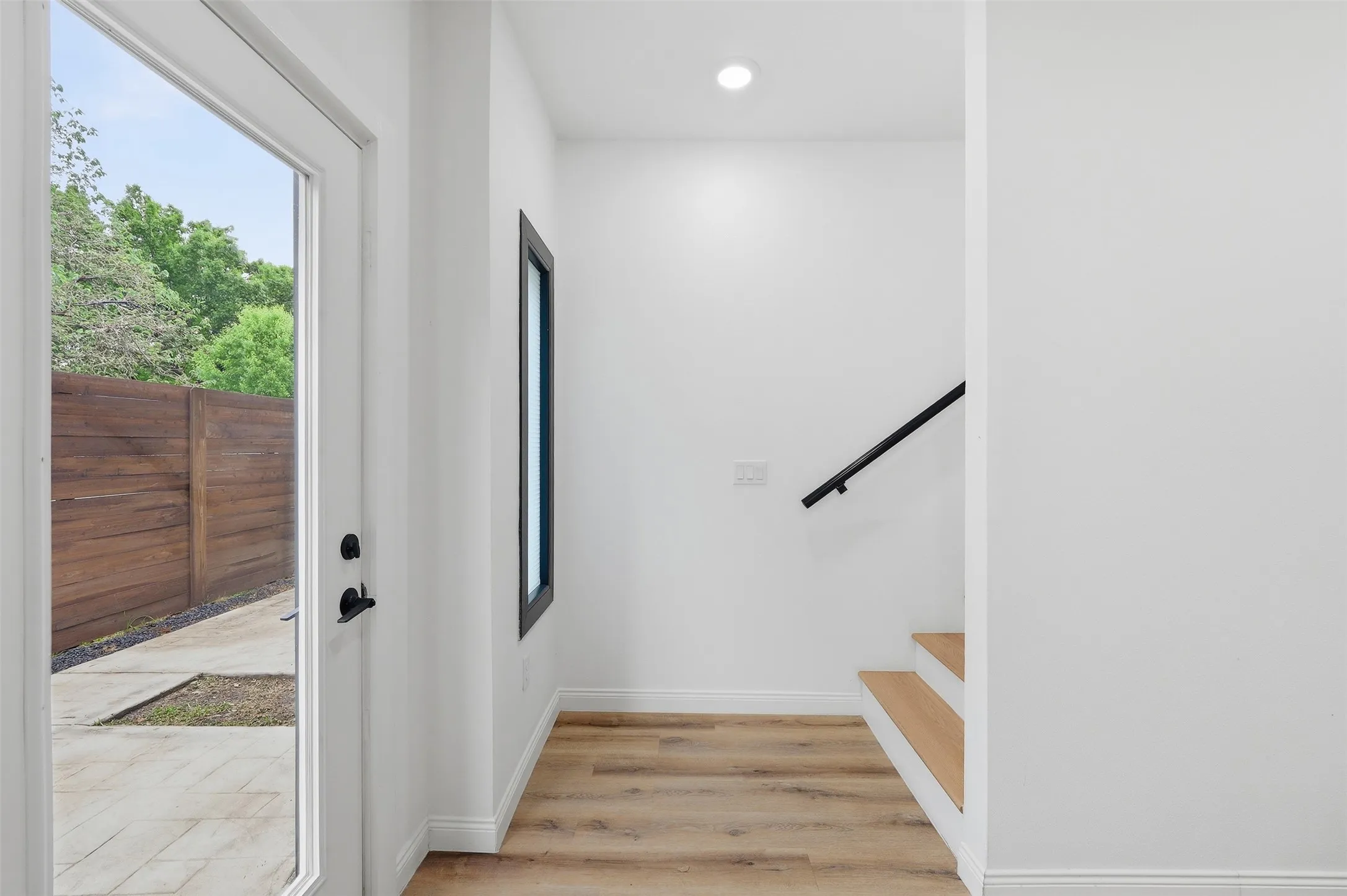 Condominium For Rent in Dallas County , 1920 Caddo Street 204, Dallas, Texas 75204, 2 Bedrooms, 3 Bathrooms, 2 Garage spaces, 1,977 Sqft, built in 2023, Price $3,350, mls#21348334, Real Estate Agent in Dallas, Homes For Rent in Dallas county, Homes For Rent in Dallas, Realtor in Dallas Texas, Real Estate Brokerage Independent Realty Texas, Luminita Cordes Realtor