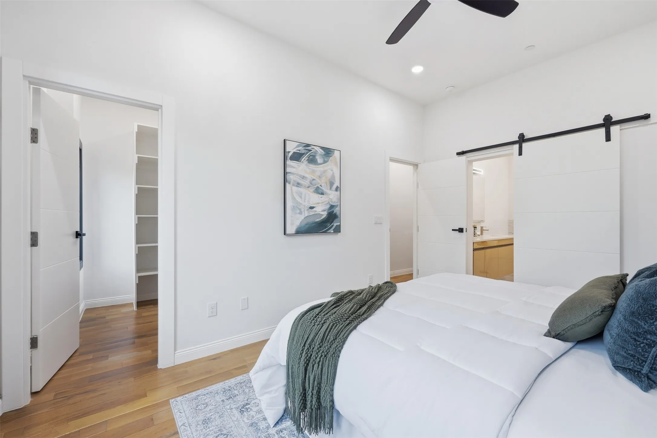 Condominium For Rent in Dallas County , 1920 Caddo Street 204, Dallas, Texas 75204, 2 Bedrooms, 3 Bathrooms, 2 Garage spaces, 1,977 Sqft, built in 2023, Price $3,350, mls#21348334, Real Estate Agent in Dallas, Homes For Rent in Dallas county, Homes For Rent in Dallas, Realtor in Dallas Texas, Real Estate Brokerage Independent Realty Texas, Luminita Cordes Realtor