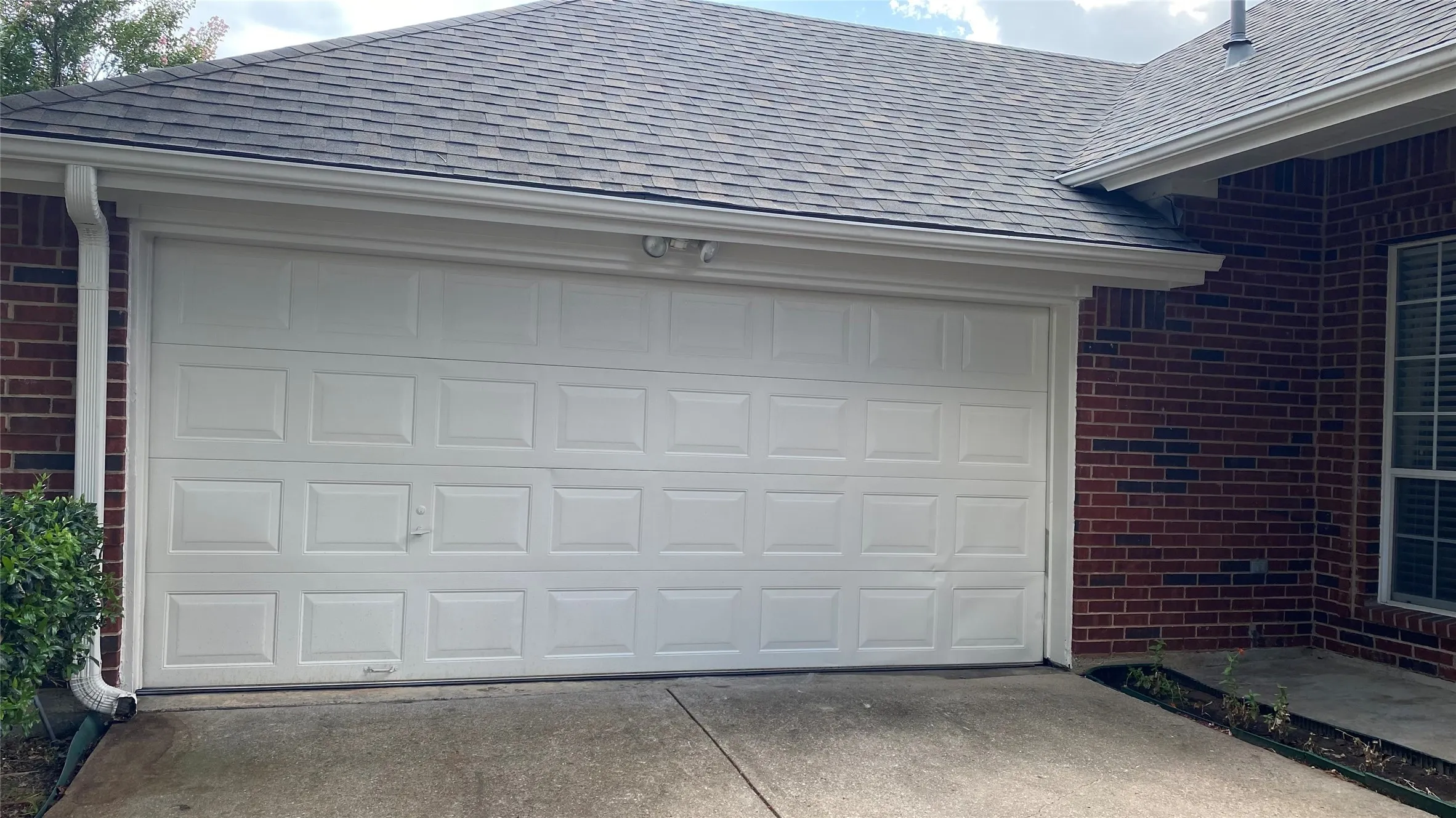 Single Family Residence For Sale in Collin County , 1326 Kingsley Court, Allen, Texas 75013, 4 Bedroom, 2 Bathroom, 2 Garage spaces, 2,209 Sqft, built in 2002, mls#21348341, Real Estate Agent in Allen, Homes For Sale in Collin county, Homes For Sale in Allen, Realtor in Allen Texas, Real Estate Brokerage Independent Realty Texas, Luminita Cordes Realtor