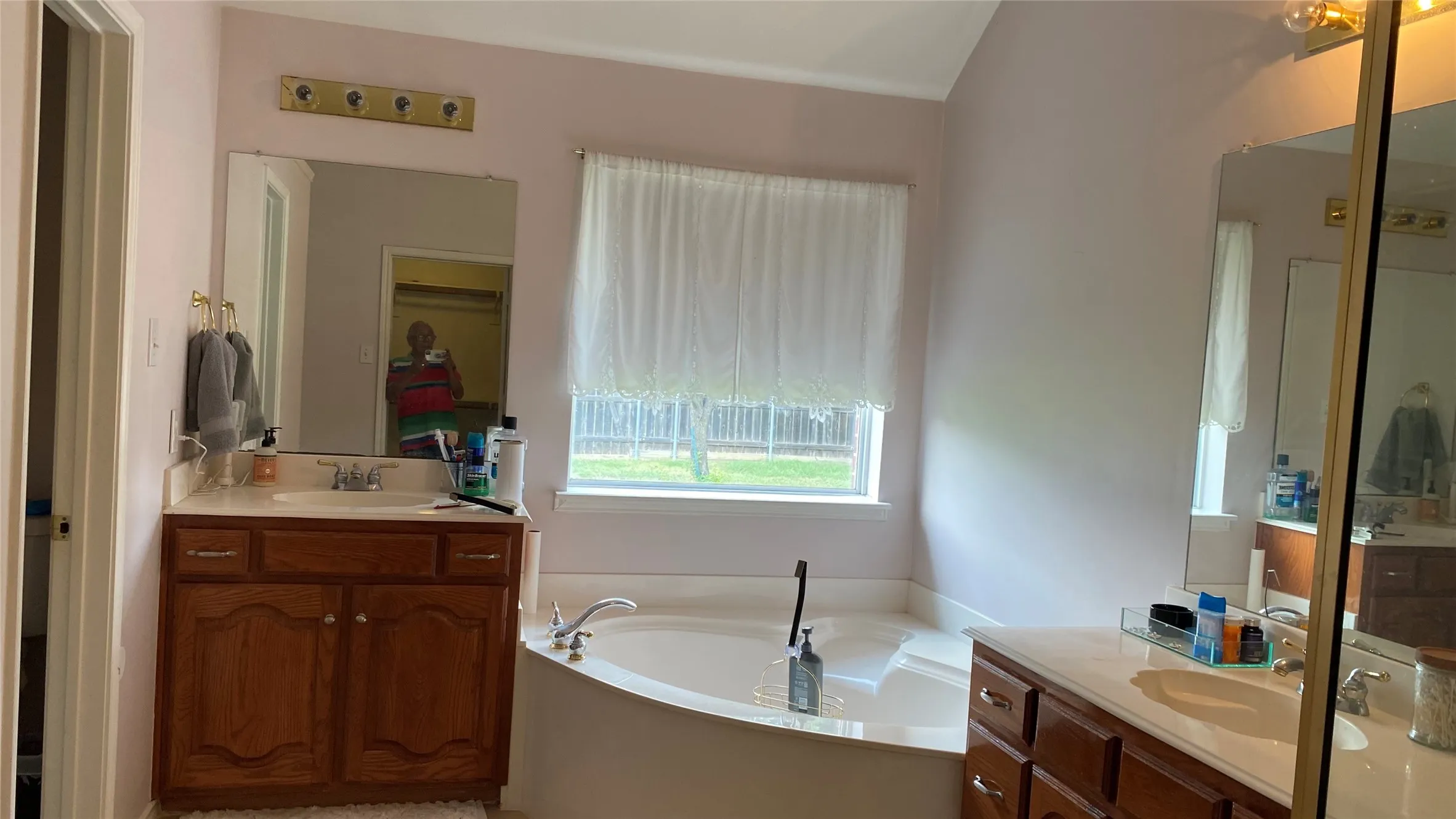 Single Family Residence For Sale in Collin County , 1326 Kingsley Court, Allen, Texas 75013, 4 Bedroom, 2 Bathroom, 2 Garage spaces, 2,209 Sqft, built in 2002, mls#21348341, Real Estate Agent in Allen, Homes For Sale in Collin county, Homes For Sale in Allen, Realtor in Allen Texas, Real Estate Brokerage Independent Realty Texas, Luminita Cordes Realtor