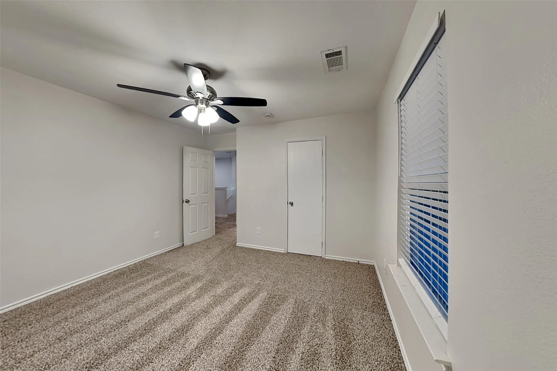 Single Family Residence For Rent in Collin County , 3203 Kingsbrook Drive, Wylie, Texas 75098, 4 Bedroom, 3 Bathroom, 2 Garage spaces, 2,072 Sqft, built in 2002, mls#21348339, Real Estate Agent in Wylie, Homes For Rent in Collin county, Homes For Rent in Wylie, Realtor in Wylie Texas, Real Estate Brokerage Independent Realty Texas, Luminita Cordes Realtor