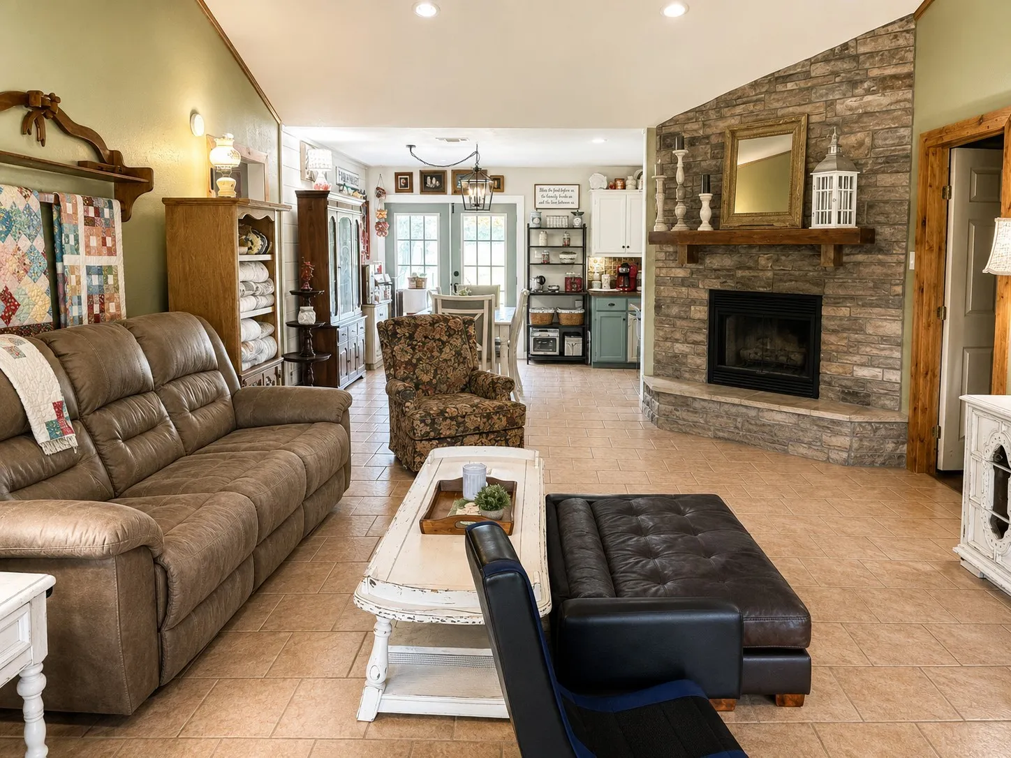 Single Family Residence For Sale in Van Zandt County , 271 VZ County Road 1213, Canton, Texas 75103, 3 Bedroom, 2 Bathroom, Garage spaces, 1,920 Sqft, built in 2003, mls#21348051, Real Estate Agent in Canton, Homes For Sale in Van Zandt county, Homes For Sale in Canton, Realtor in Canton Texas, Real Estate Brokerage Independent Realty Texas, Luminita Cordes Realtor
