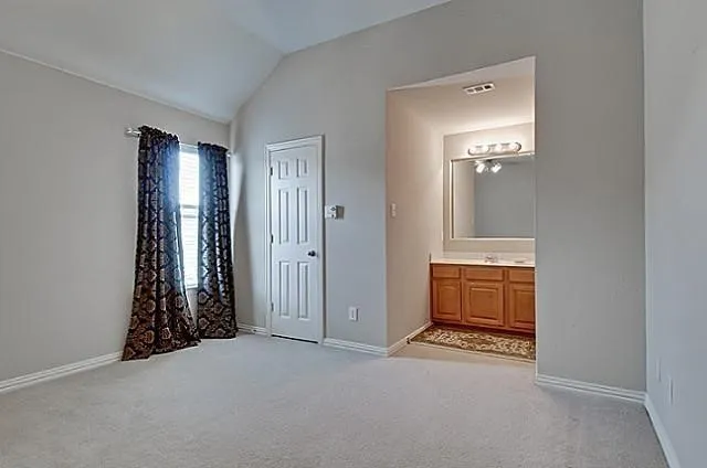 Single Family Residence For Rent in Denton County , 1204 Muscogee Trail, Carrollton, Texas 75010, 5 Bedroom, 4 Bathroom, 3 Garage spaces, 4,265 Sqft, built in 2003, mls#21348052, Real Estate Agent in Carrollton, Homes For Rent in Denton county, Homes For Rent in Carrollton, Realtor in Carrollton Texas, Real Estate Brokerage Independent Realty Texas, Luminita Cordes Realtor