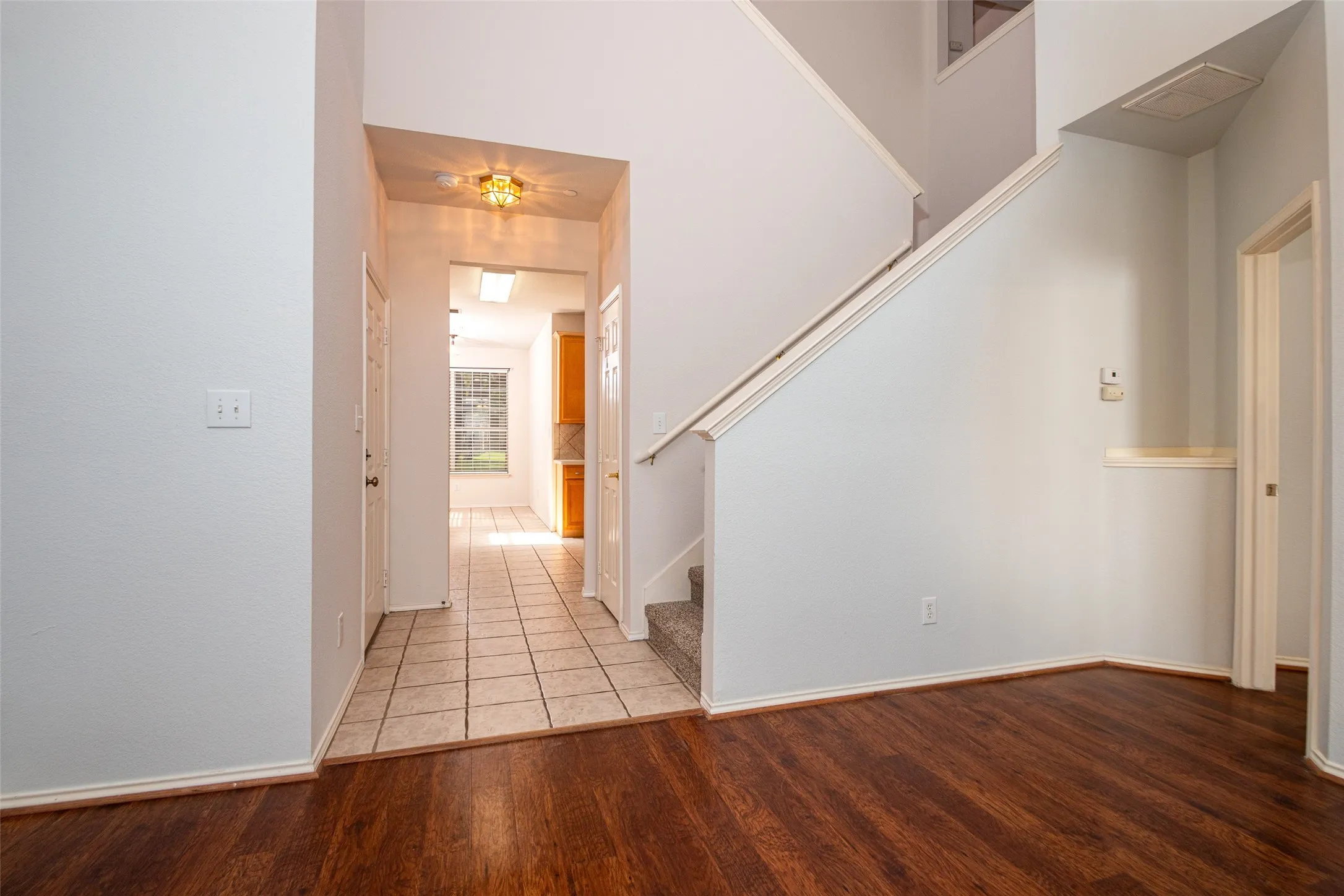 Townhouse For Rent in Denton County , 7049 Van Gogh Drive, Plano, Texas 75093, 3 Bedroom, 4 Bathroom, 2 Garage spaces, 1,939 Sqft, built in 2001, mls#21348360, Real Estate Agent in Plano, Homes For Rent in Denton county, Homes For Rent in Plano, Realtor in Plano Texas, Real Estate Brokerage Independent Realty Texas, Luminita Cordes Realtor