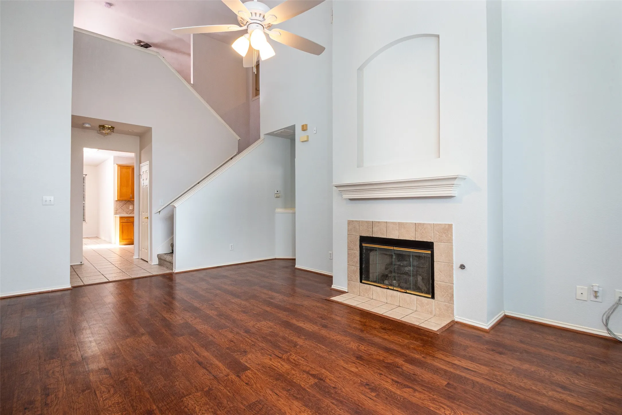 Townhouse For Rent in Denton County , 7049 Van Gogh Drive, Plano, Texas 75093, 3 Bedroom, 4 Bathroom, 2 Garage spaces, 1,939 Sqft, built in 2001, mls#21348360, Real Estate Agent in Plano, Homes For Rent in Denton county, Homes For Rent in Plano, Realtor in Plano Texas, Real Estate Brokerage Independent Realty Texas, Luminita Cordes Realtor